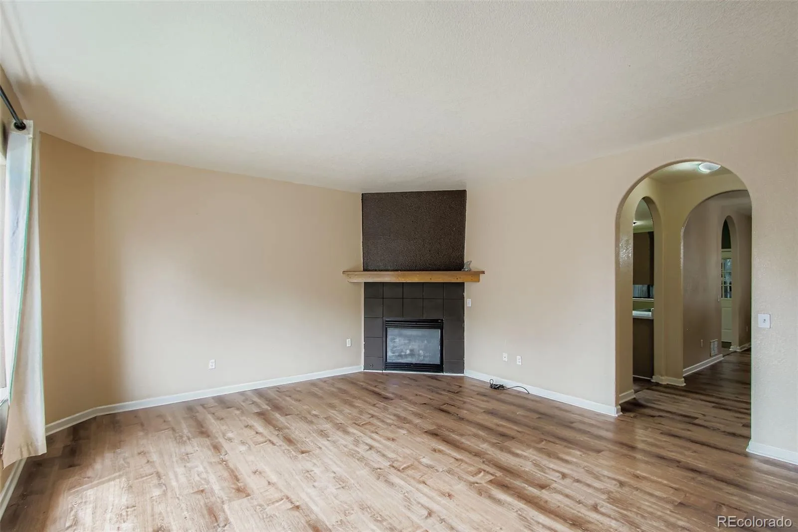 10693 W 63rd Drive #102 Arvada CO 80004 | MLS #REC9892071 06122026232444 1600 3