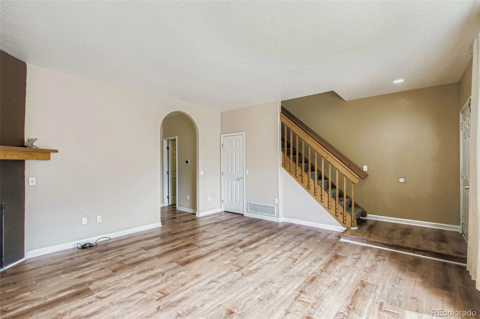 10693 W 63rd Drive #102 Arvada CO 80004 | MLS #REC9892071 06122026232444 1600 4