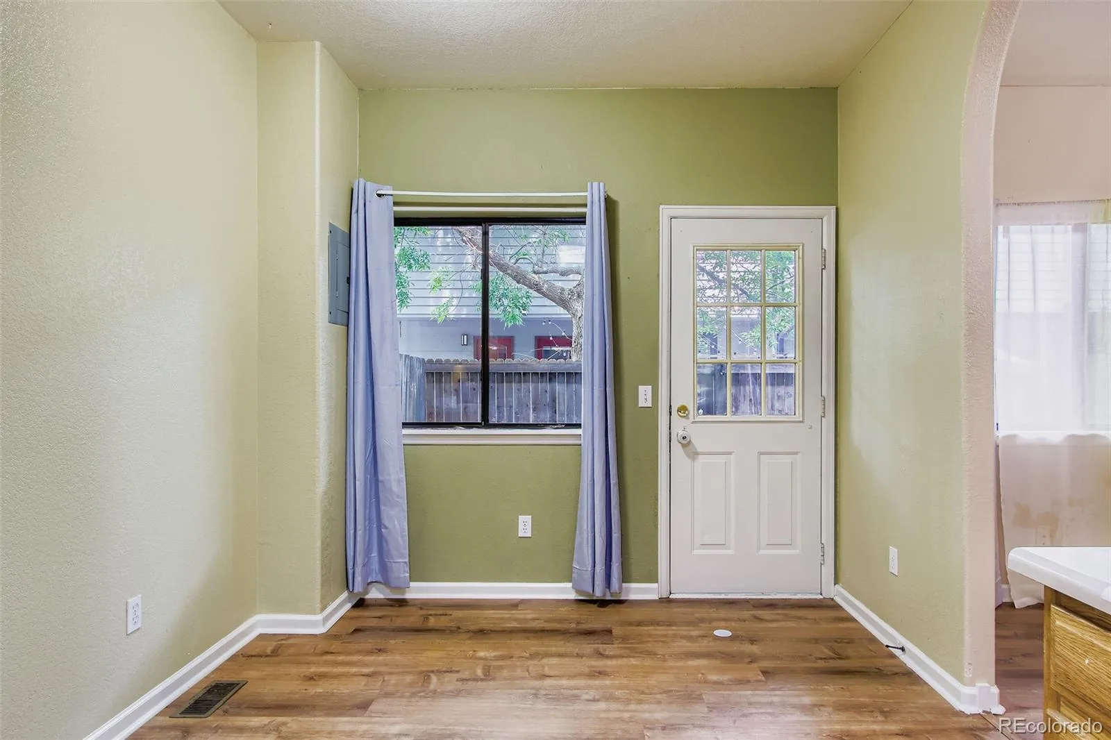 10693 W 63rd Drive #102 Arvada CO 80004 | MLS #REC9892071 06122026232444 1600 5