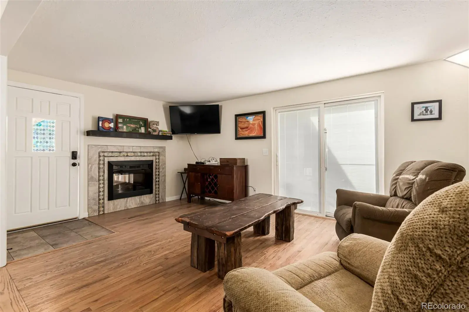 335 S Monaco St Pkwy Denver CO 80224 MLS #REC9892078 02022026195933 1600 3