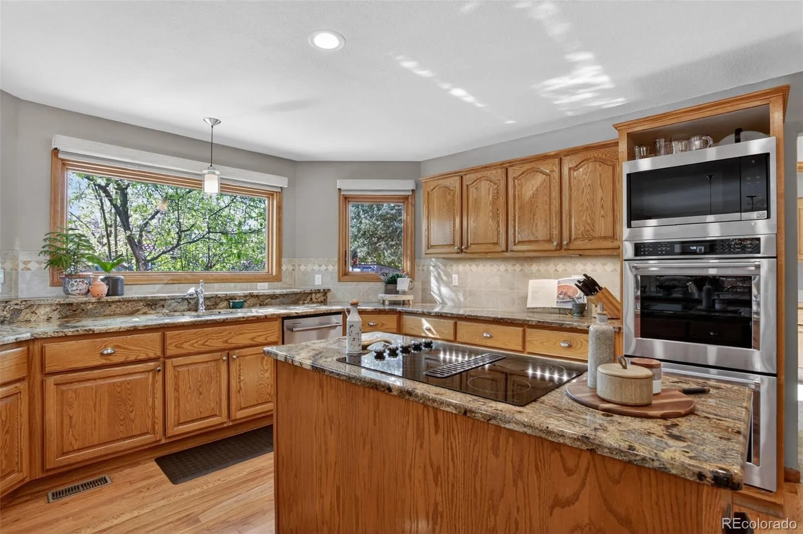 04092026175144 1600 11