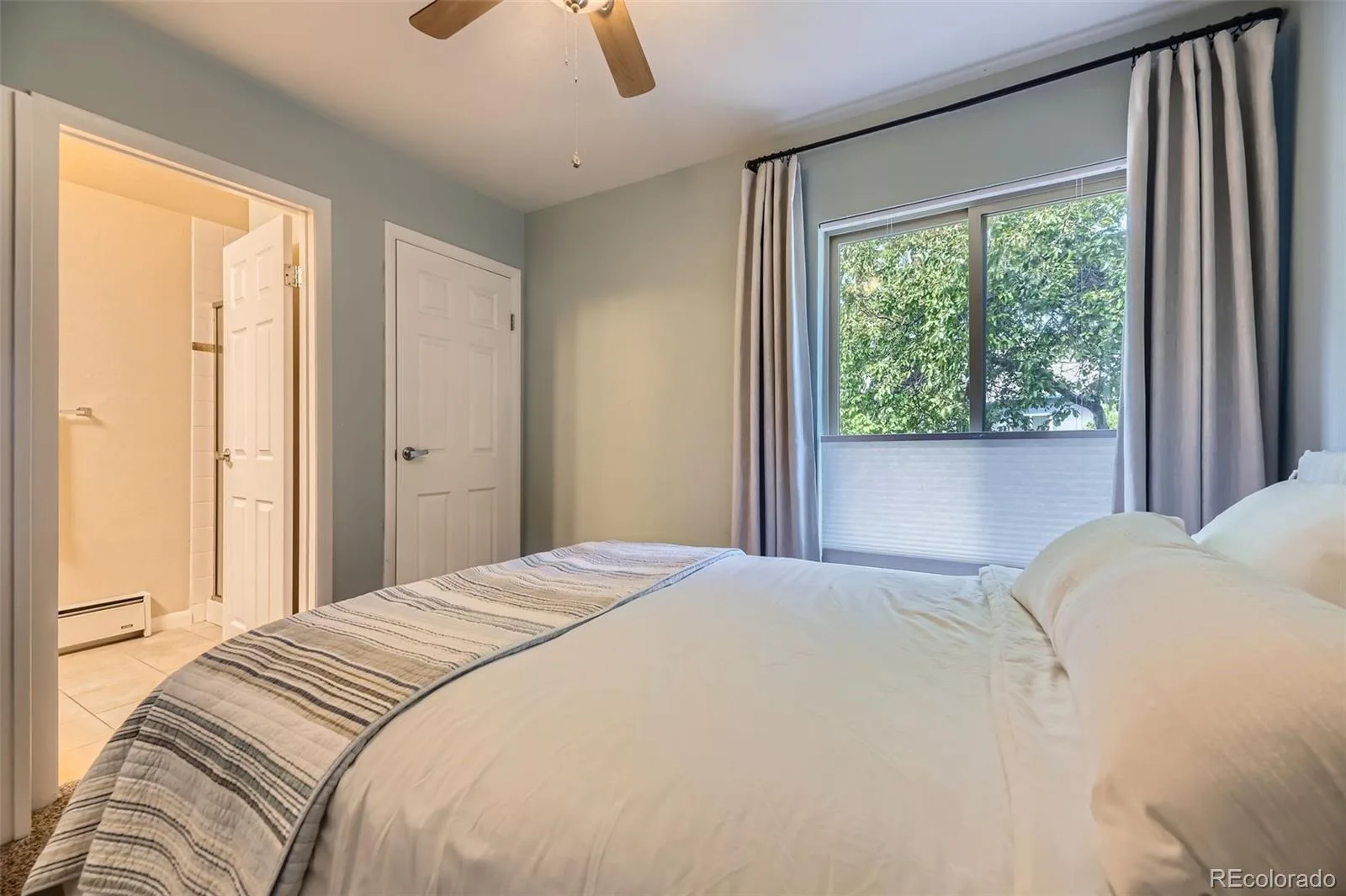 2437 S Victor Street #A Aurora CO 80014 MLS #REC9894010 06022026063340 1600 11