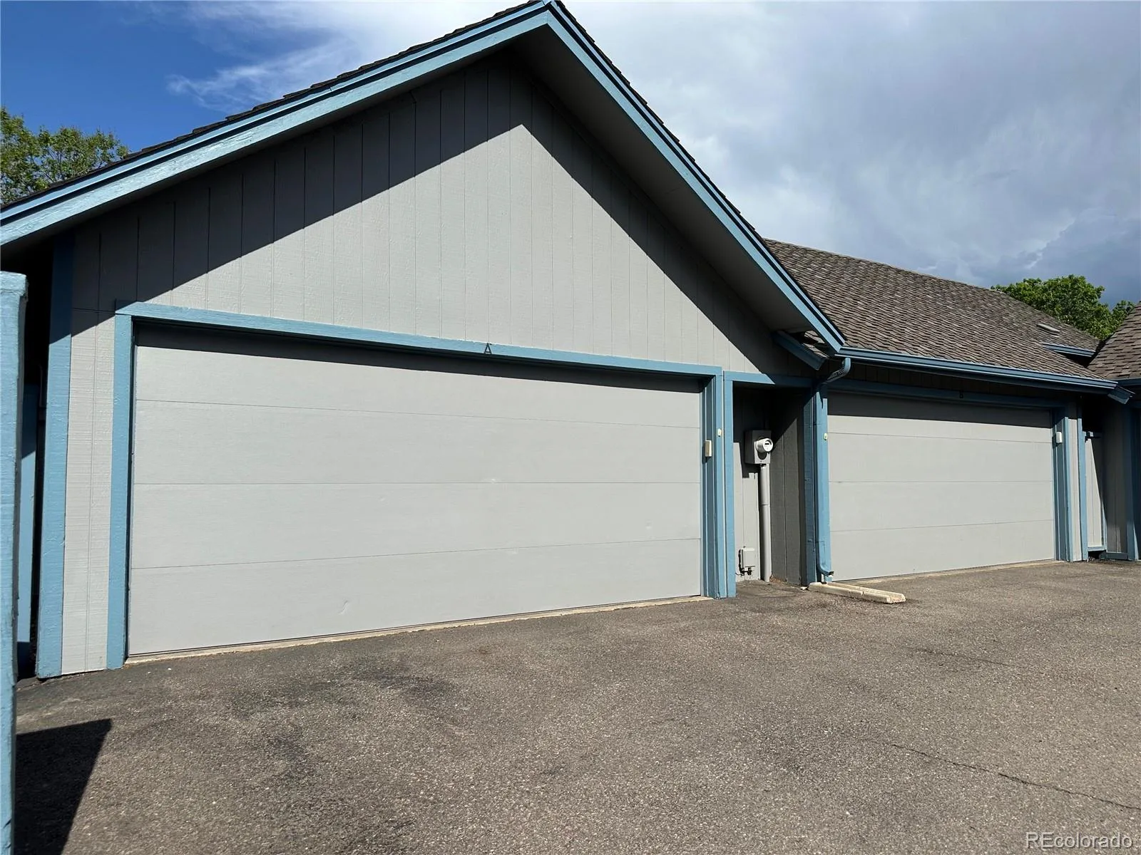 2437 S Victor Street #A Aurora CO 80014 MLS #REC9894010 06022026063340 1600 31
