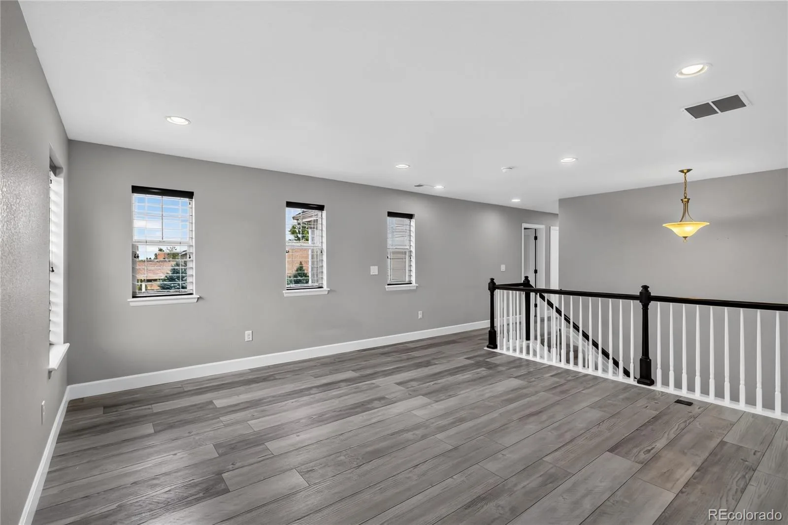 493 Sudbury Street Castle Rock CO 80104 | MLS #REC9899322 08132026084457 1600 22