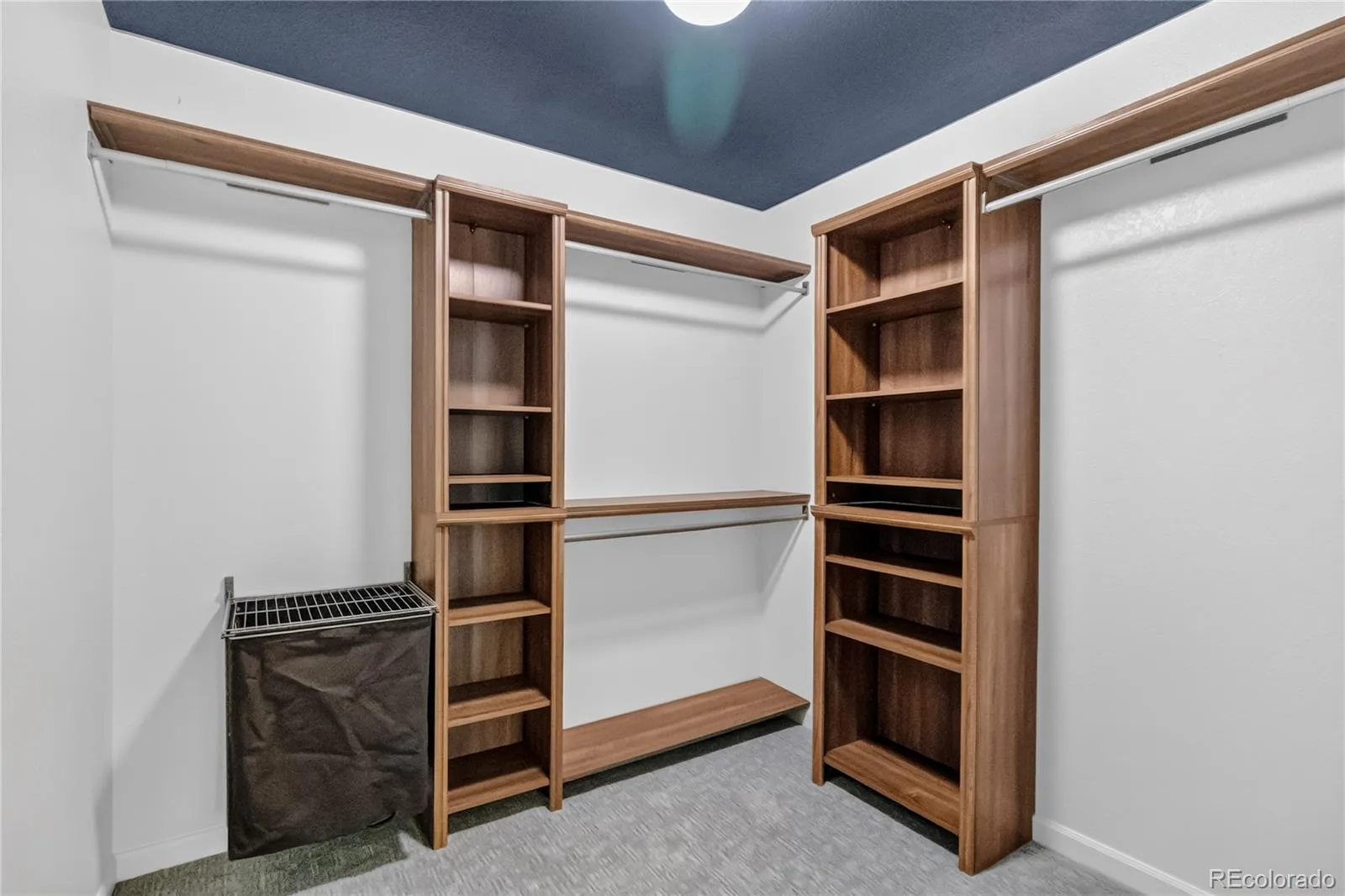 493 Sudbury Street Castle Rock CO 80104 | MLS #REC9899322 08132026084457 1600 28