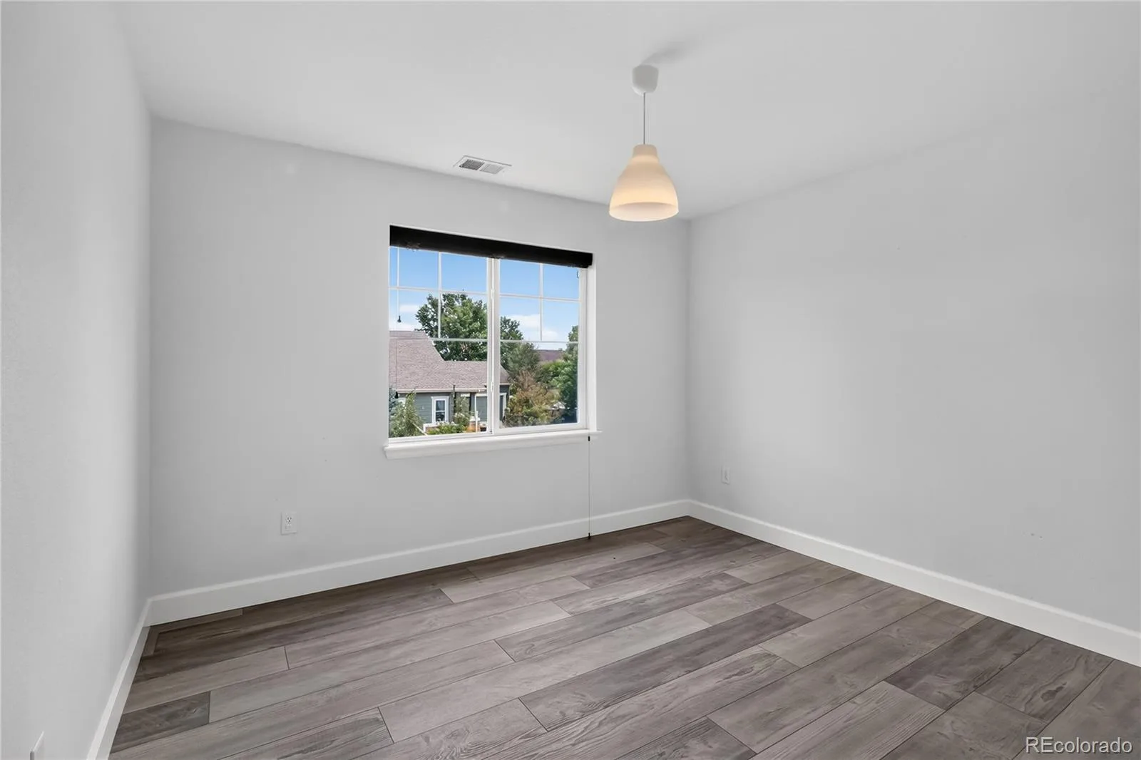 493 Sudbury Street Castle Rock CO 80104 | MLS #REC9899322 08132026084457 1600 33
