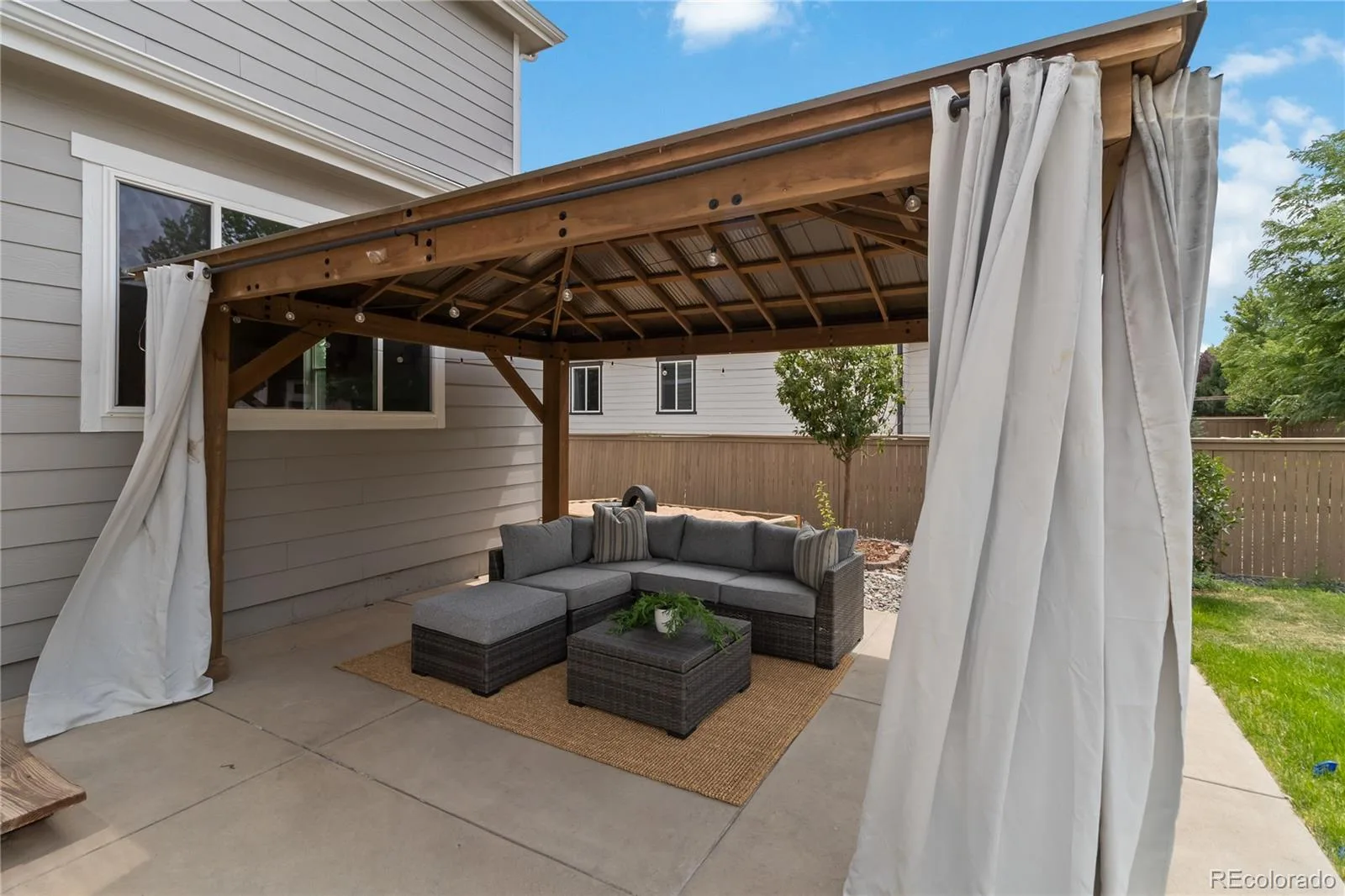 493 Sudbury Street Castle Rock CO 80104 | MLS #REC9899322 08132026084457 1600 36