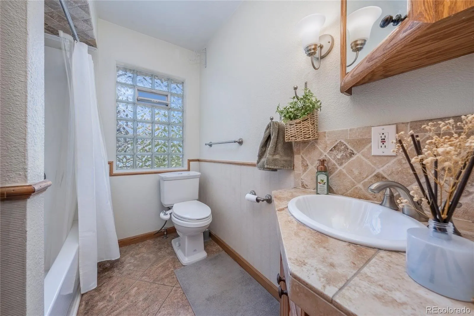 04222026170942 1600 17