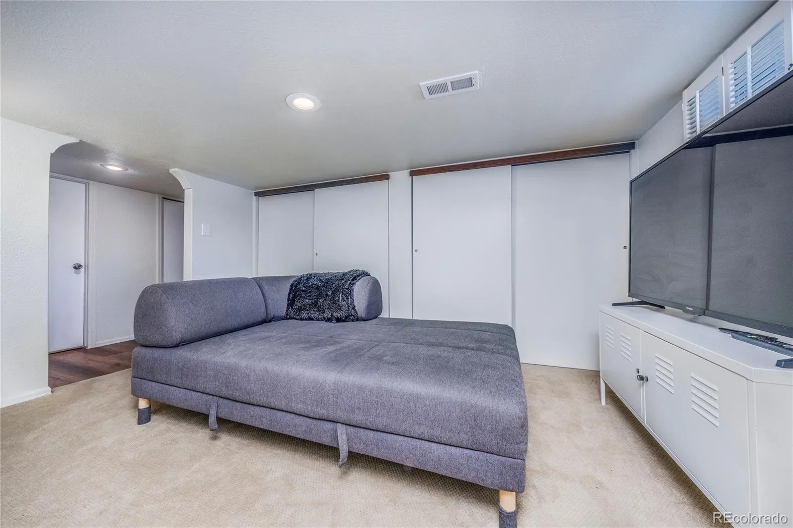 04222026170942 1600 21