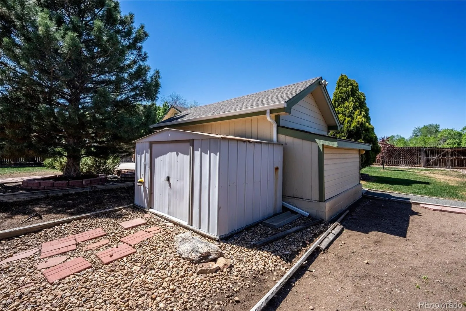 04222026170942 1600 35