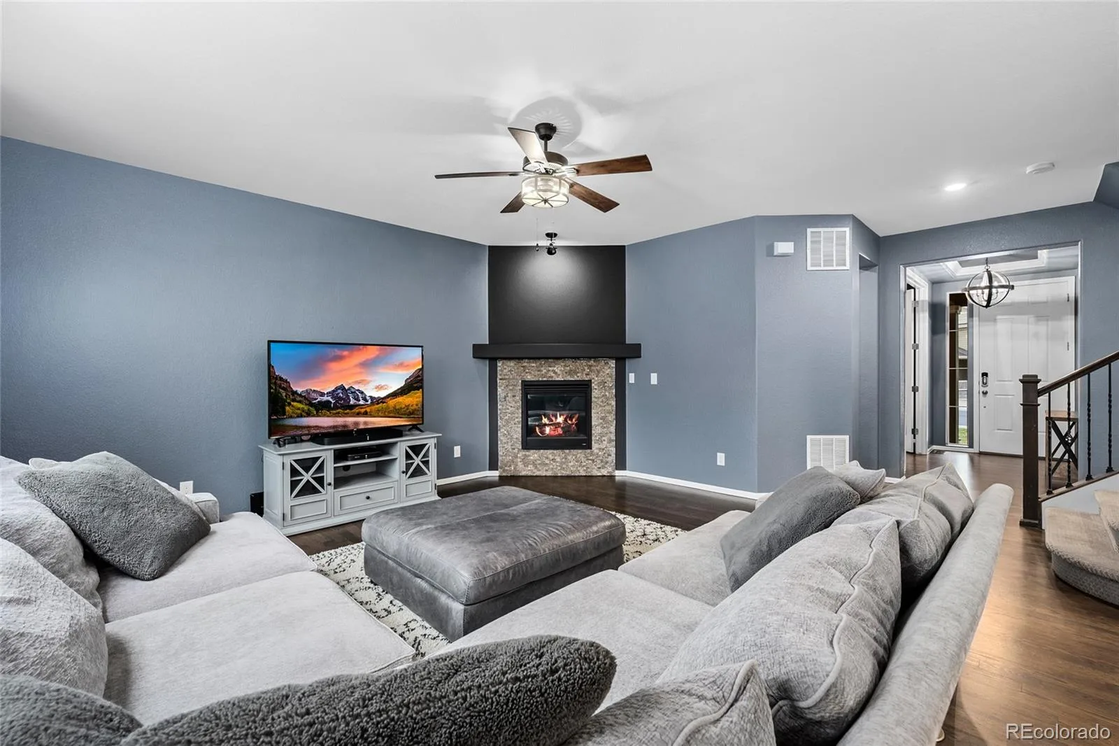 3021 Leafdale Drive Castle Rock CO 80109 | MLS #REC9900940 08212026114503 1600 11