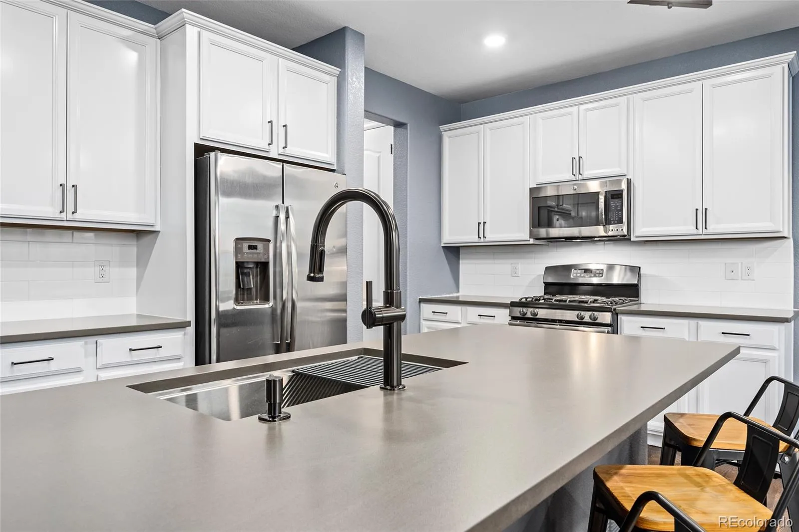 3021 Leafdale Drive Castle Rock CO 80109 | MLS #REC9900940 08212026114503 1600 19