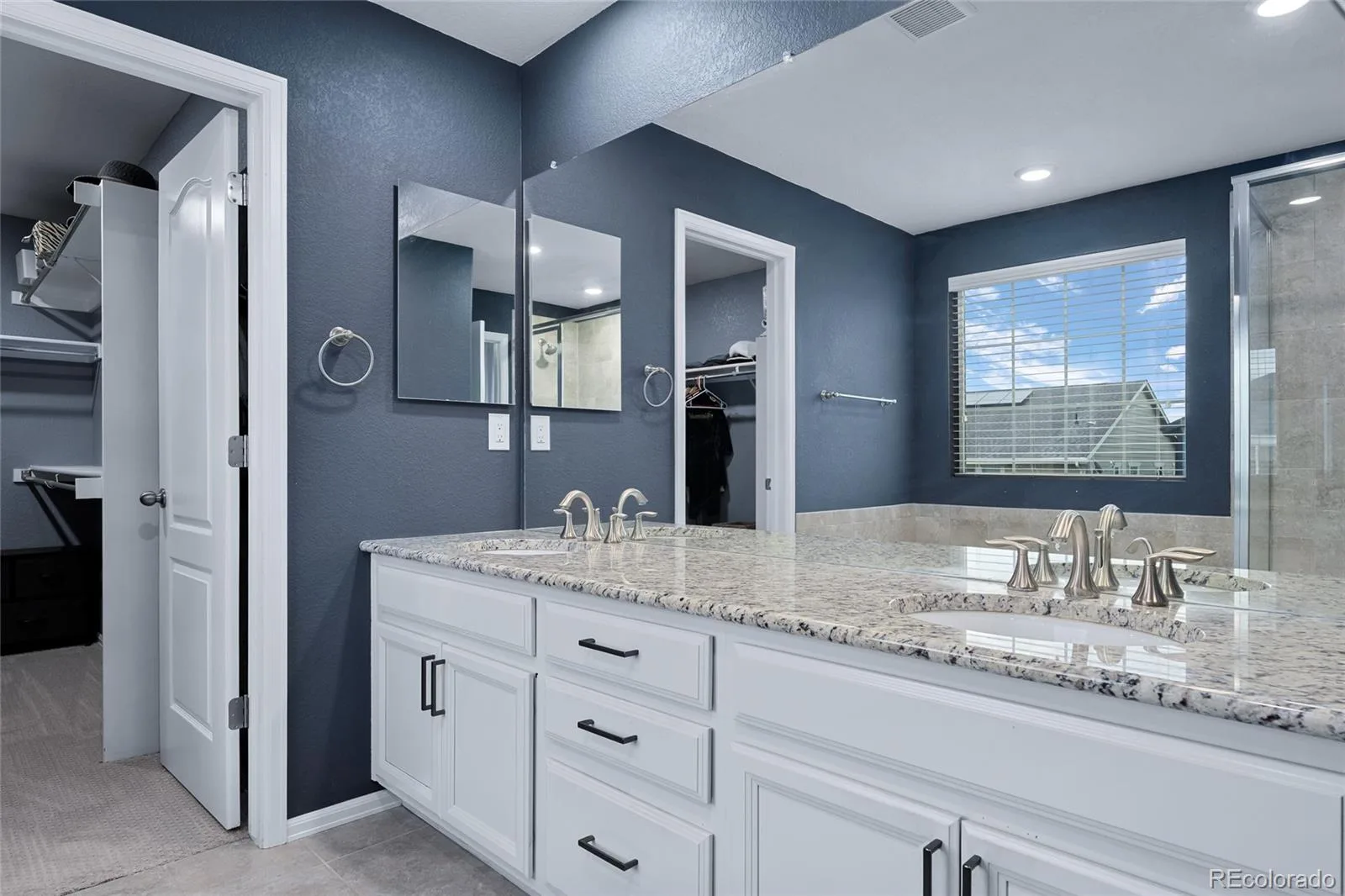 3021 Leafdale Drive Castle Rock CO 80109 | MLS #REC9900940 08212026114503 1600 36
