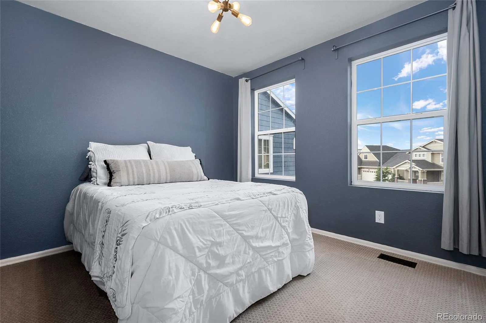 3021 Leafdale Drive Castle Rock CO 80109 | MLS #REC9900940 08212026114503 1600 40