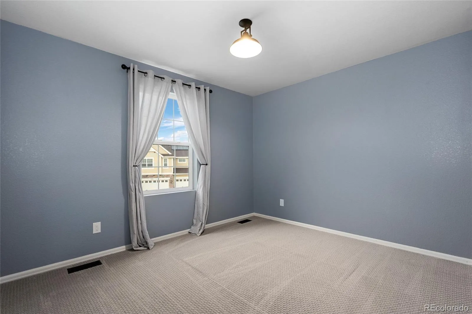 3021 Leafdale Drive Castle Rock CO 80109 | MLS #REC9900940 08212026114503 1600 43
