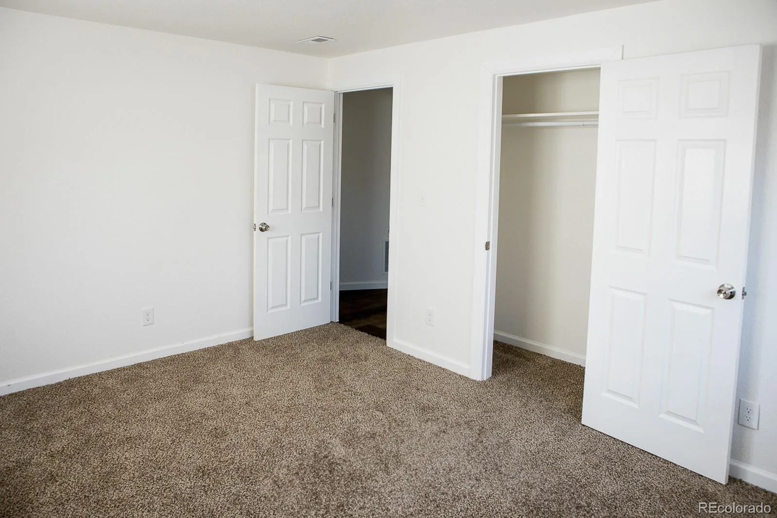 4087 S Clarkson Street Englewood CO 80113 | MLS #REC9903760 10142026184553 1600 16