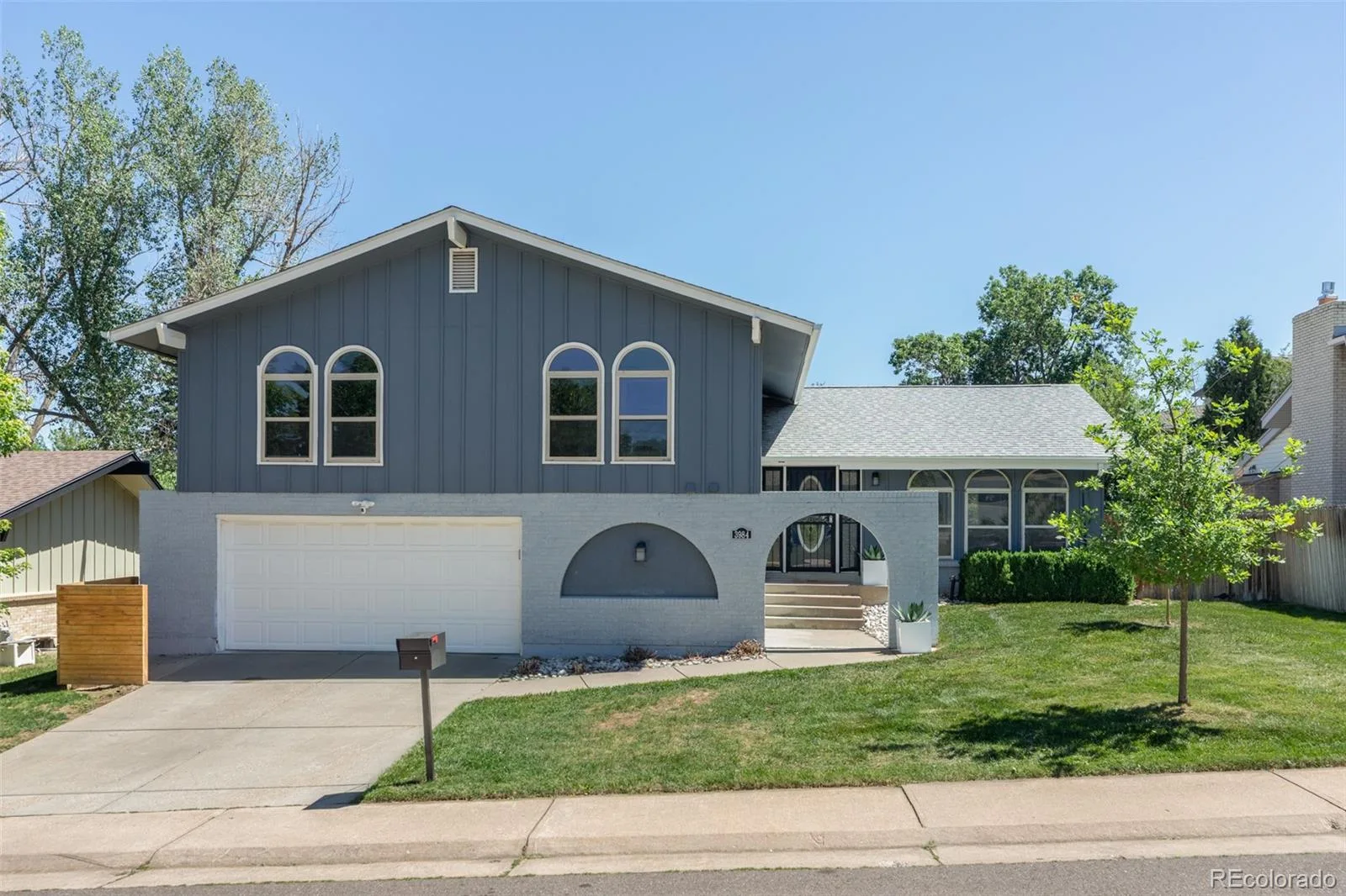 3984 S Whiting Way Denver CO 80237 MLS #REC9908496 06152026041745 1600 28