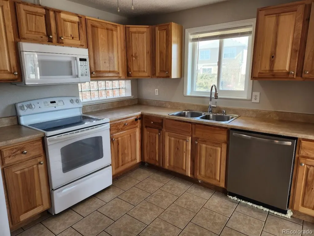 04082026195027 1024 18