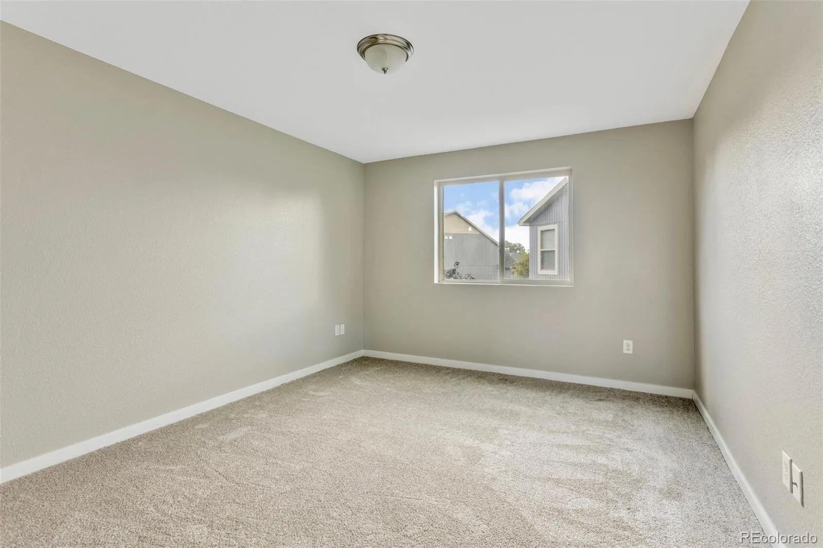 4863 Halifax Court Denver CO 80249 | MLS #REC9910331 07282026013419 1600 13