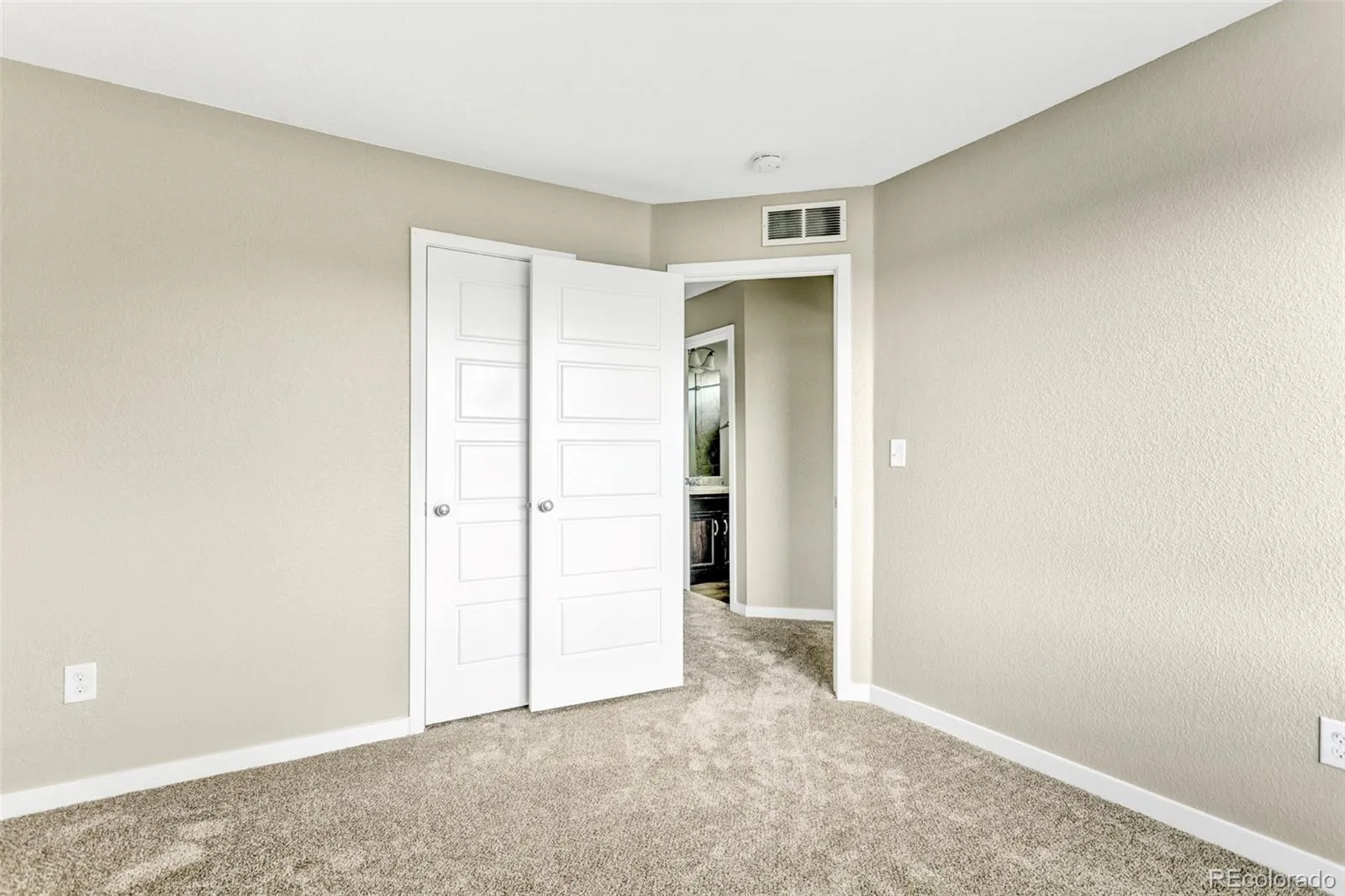 4863 Halifax Court Denver CO 80249 | MLS #REC9910331 07282026013419 1600 22