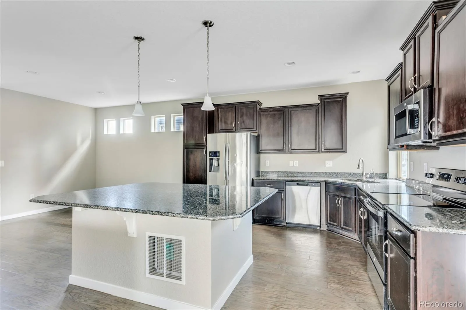 4863 Halifax Court Denver CO 80249 | MLS #REC9910331 07282026013419 1600 6