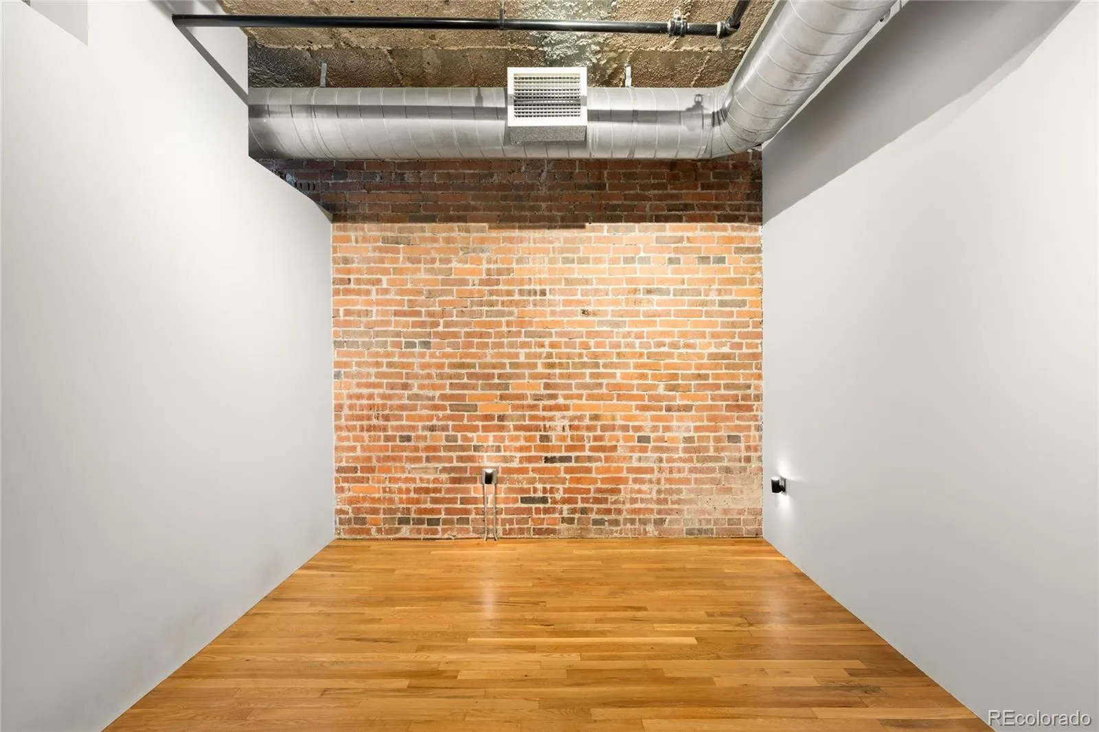 1801 Wynkoop Street #302 Denver CO 80202 MLS #REC9910981 07072026211433 1600 22