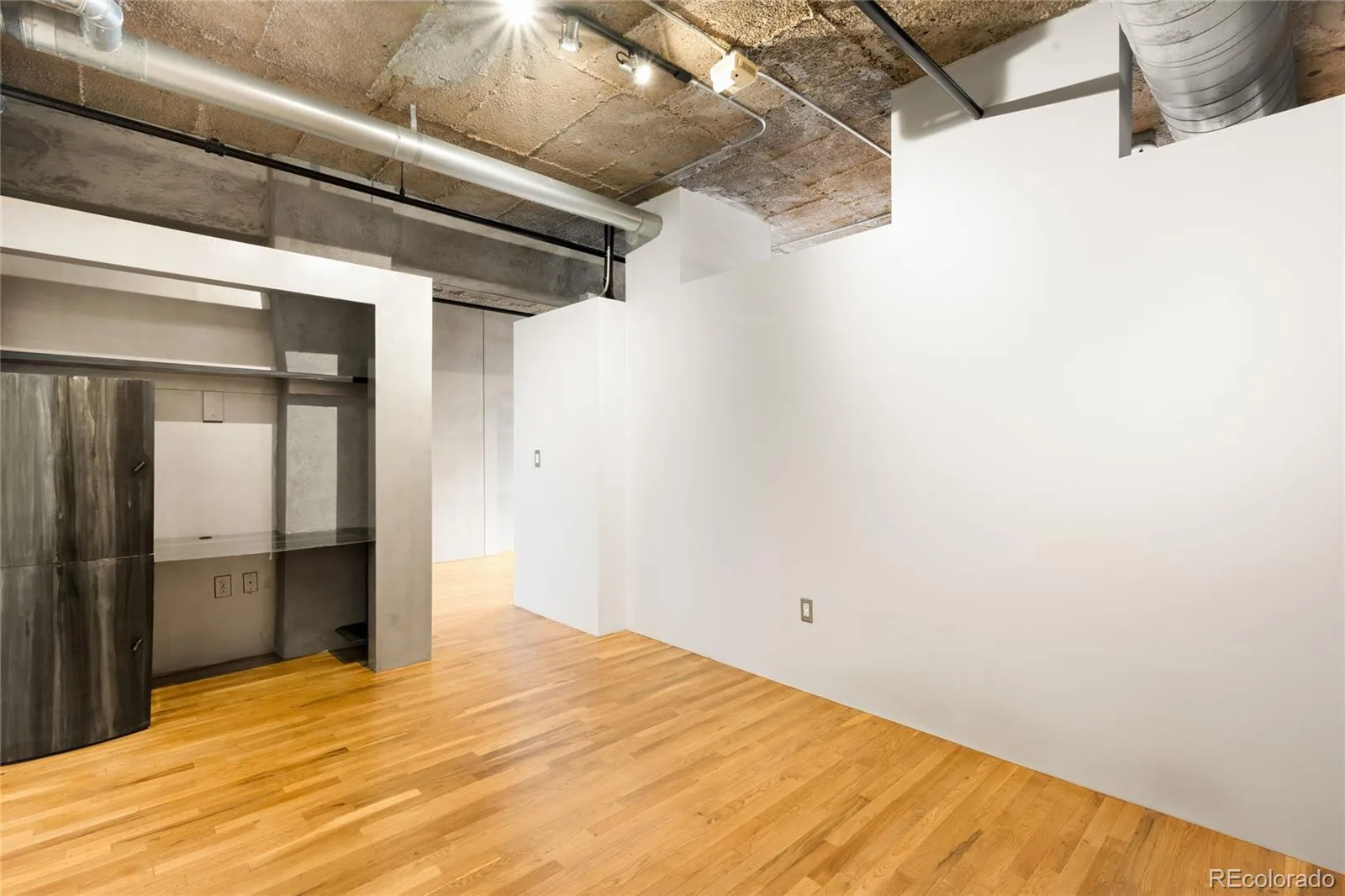 1801 Wynkoop Street #302 Denver CO 80202 MLS #REC9910981 07072026211433 1600 23