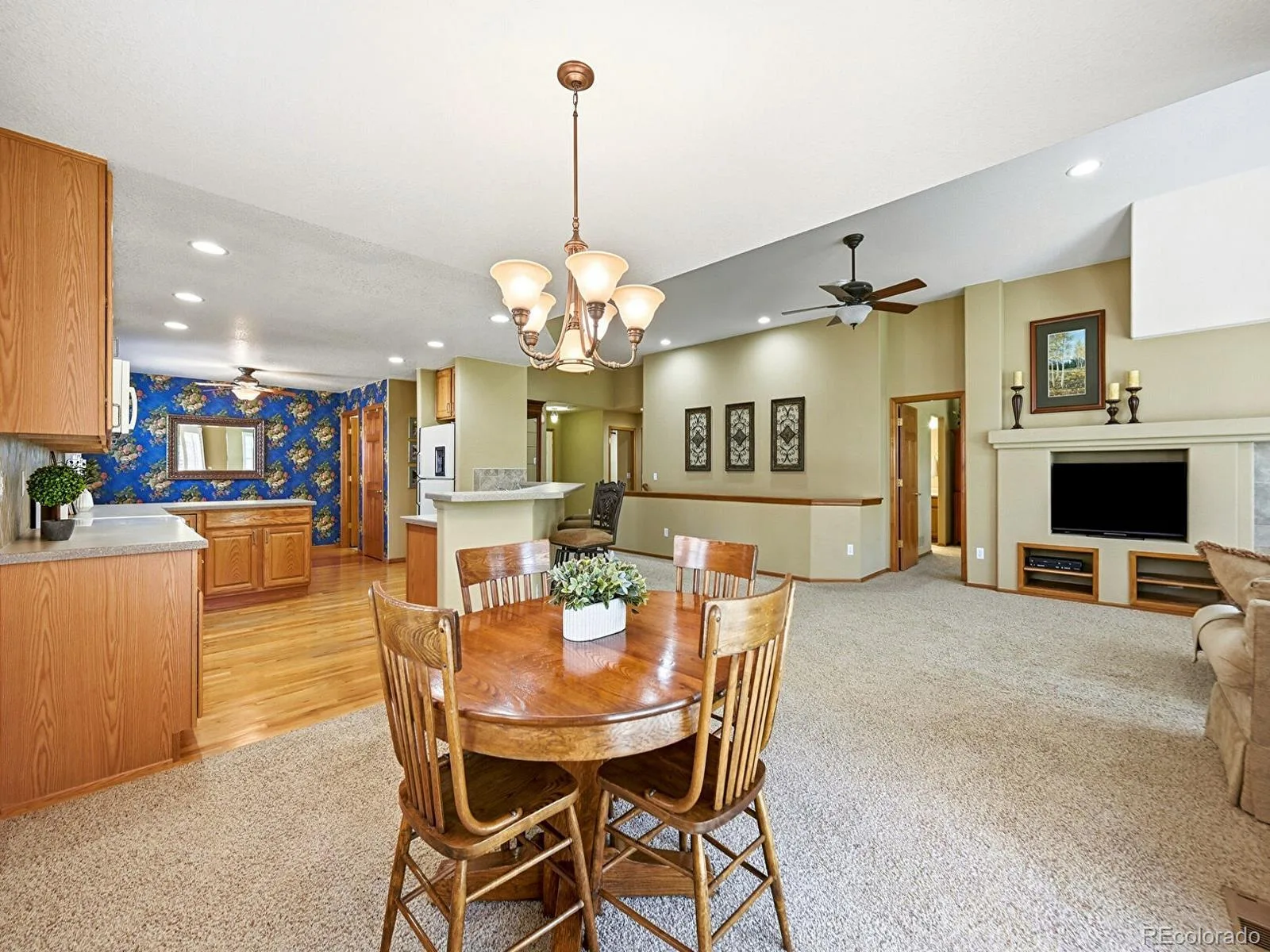 22462 E Alder Drive Aurora CO 80016 | MLS #REC9914380 06302026170748 1600 6