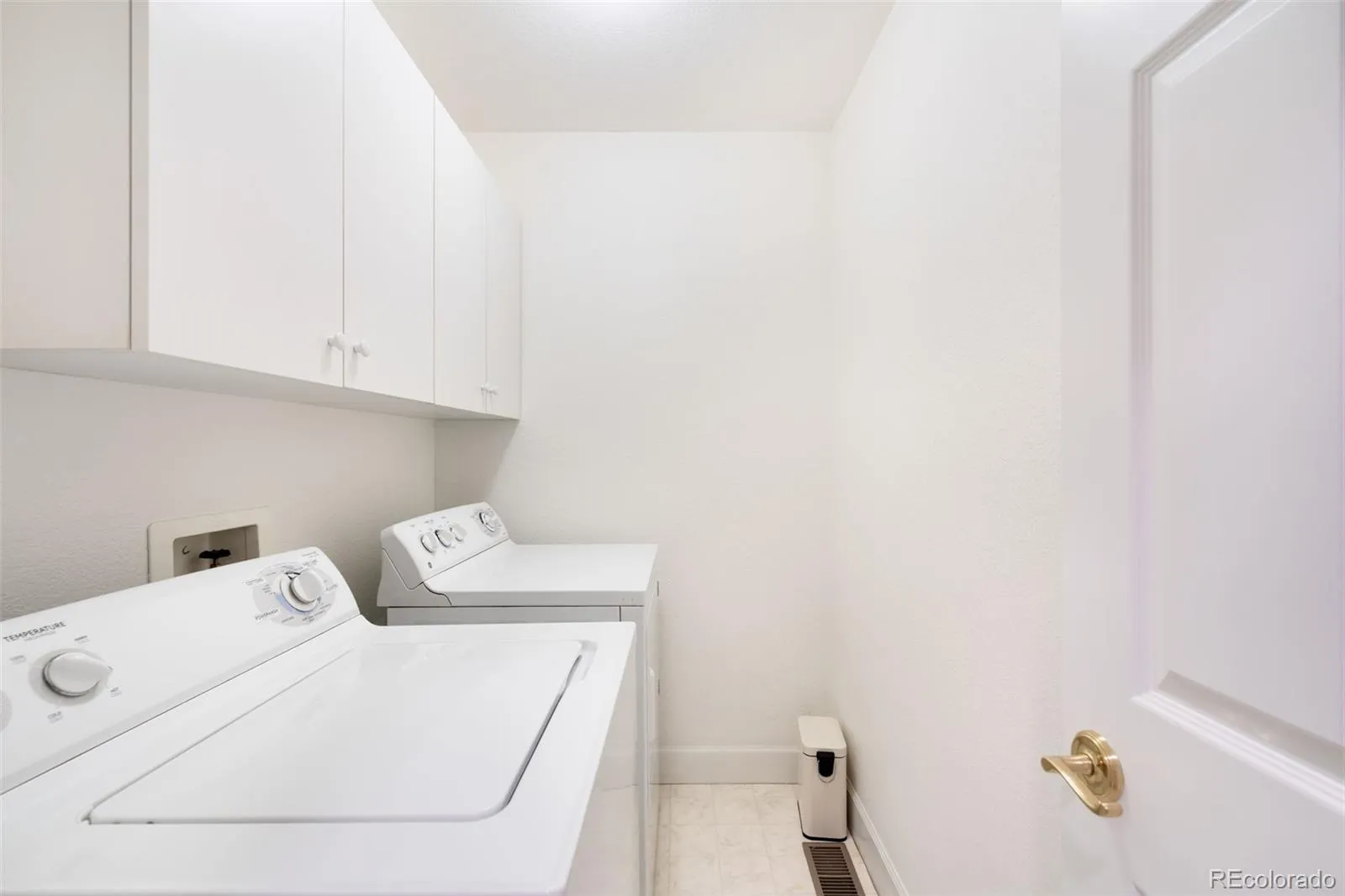 04142026185452 1600 32