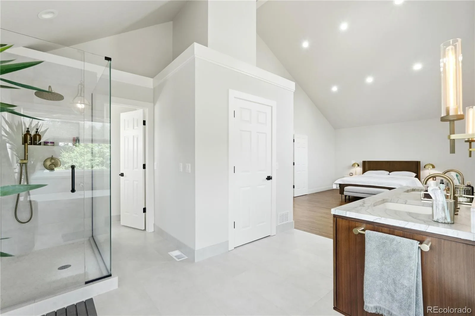 204 Cheney Place Castle Rock CO 80104 | MLS #REC9917091 08252026215148 1600 22