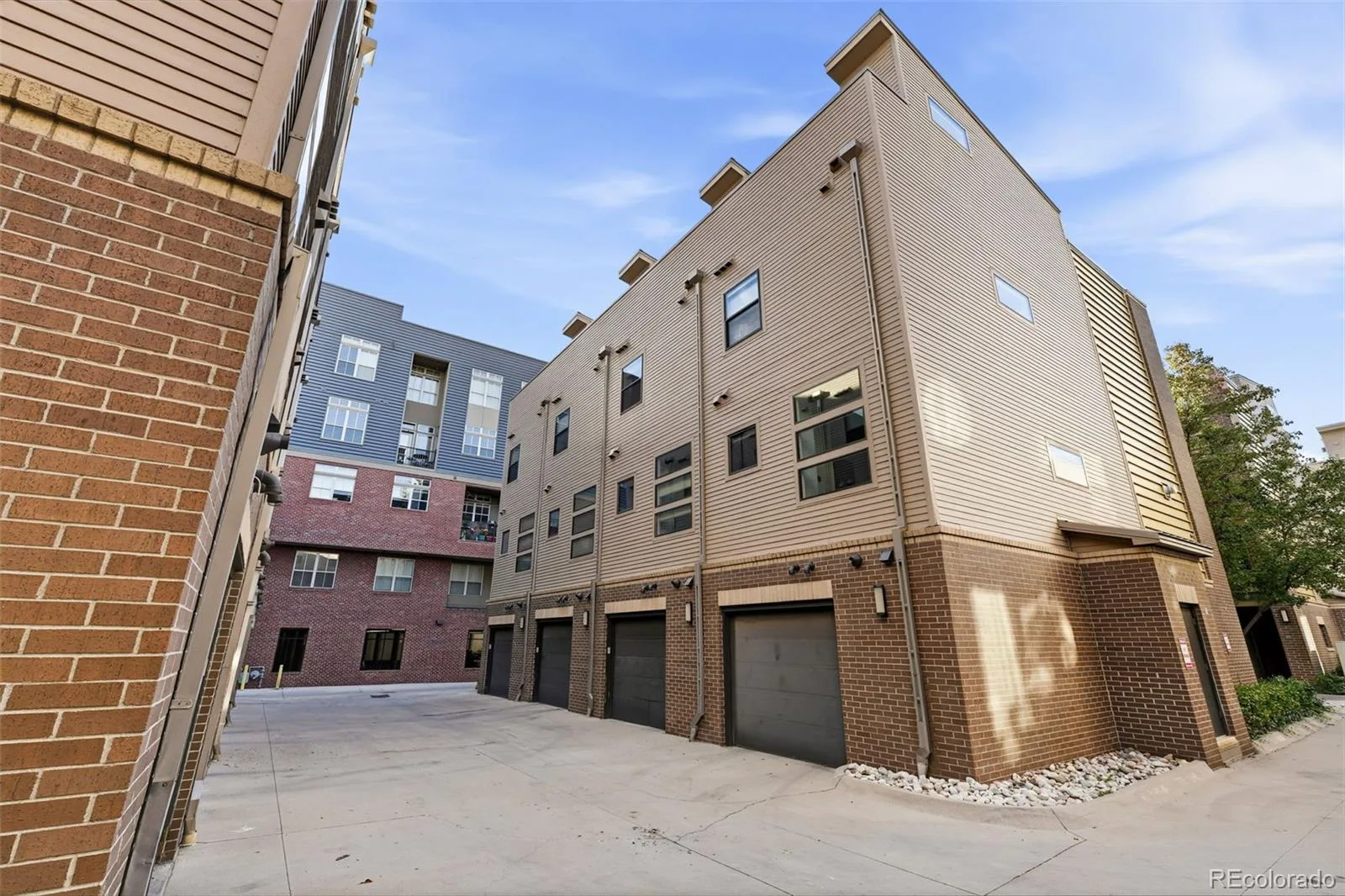 2900 Inca Street #23 Denver CO 80202 | MLS #REC9917161 07102026172527 1600 27