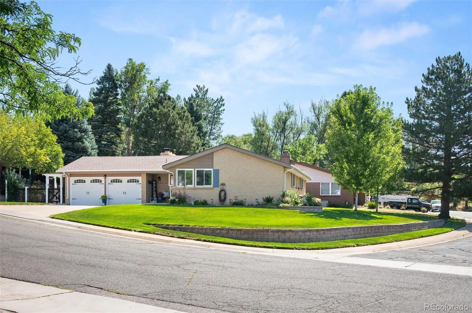7024 Owens Street Arvada CO 80004 | MLS #REC9918367 08112026025327 1600 1