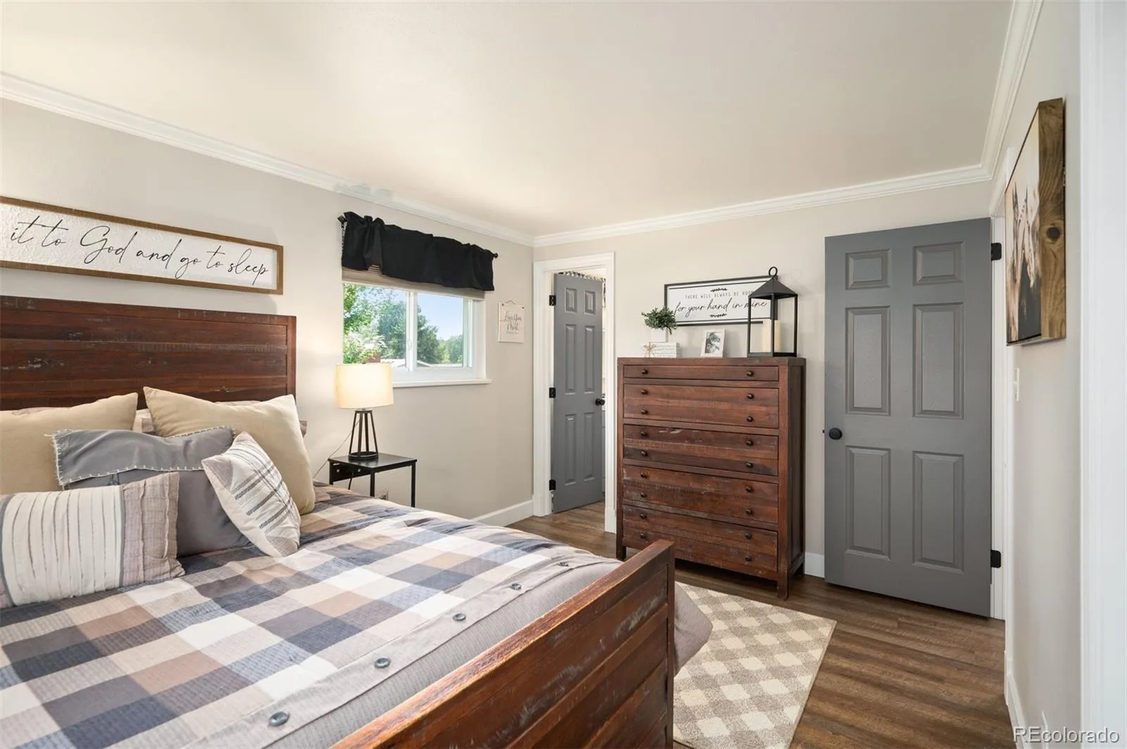 7024 Owens Street Arvada CO 80004 | MLS #REC9918367 08112026025327 1600 22
