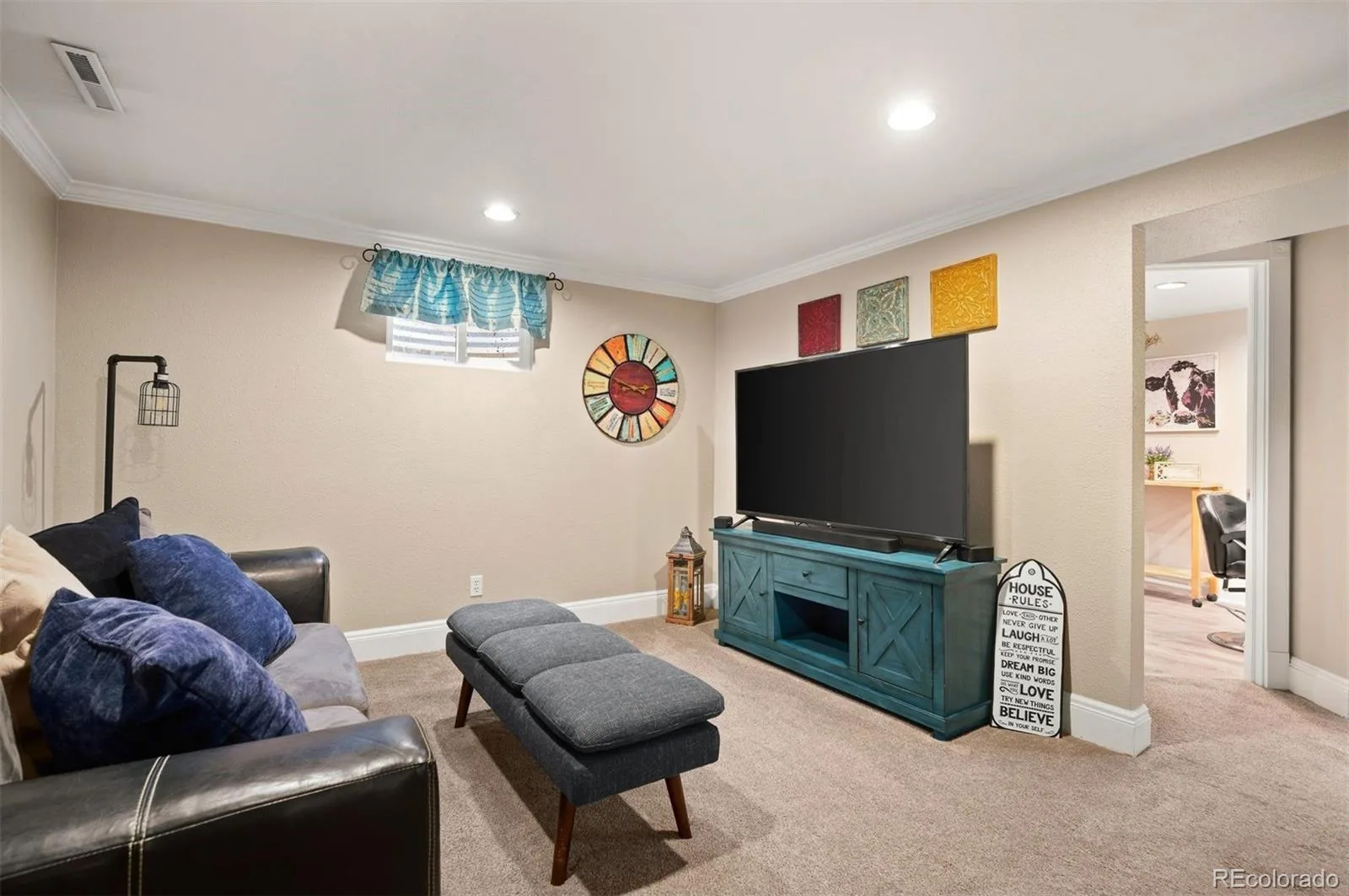 7024 Owens Street Arvada CO 80004 | MLS #REC9918367 08112026025327 1600 31