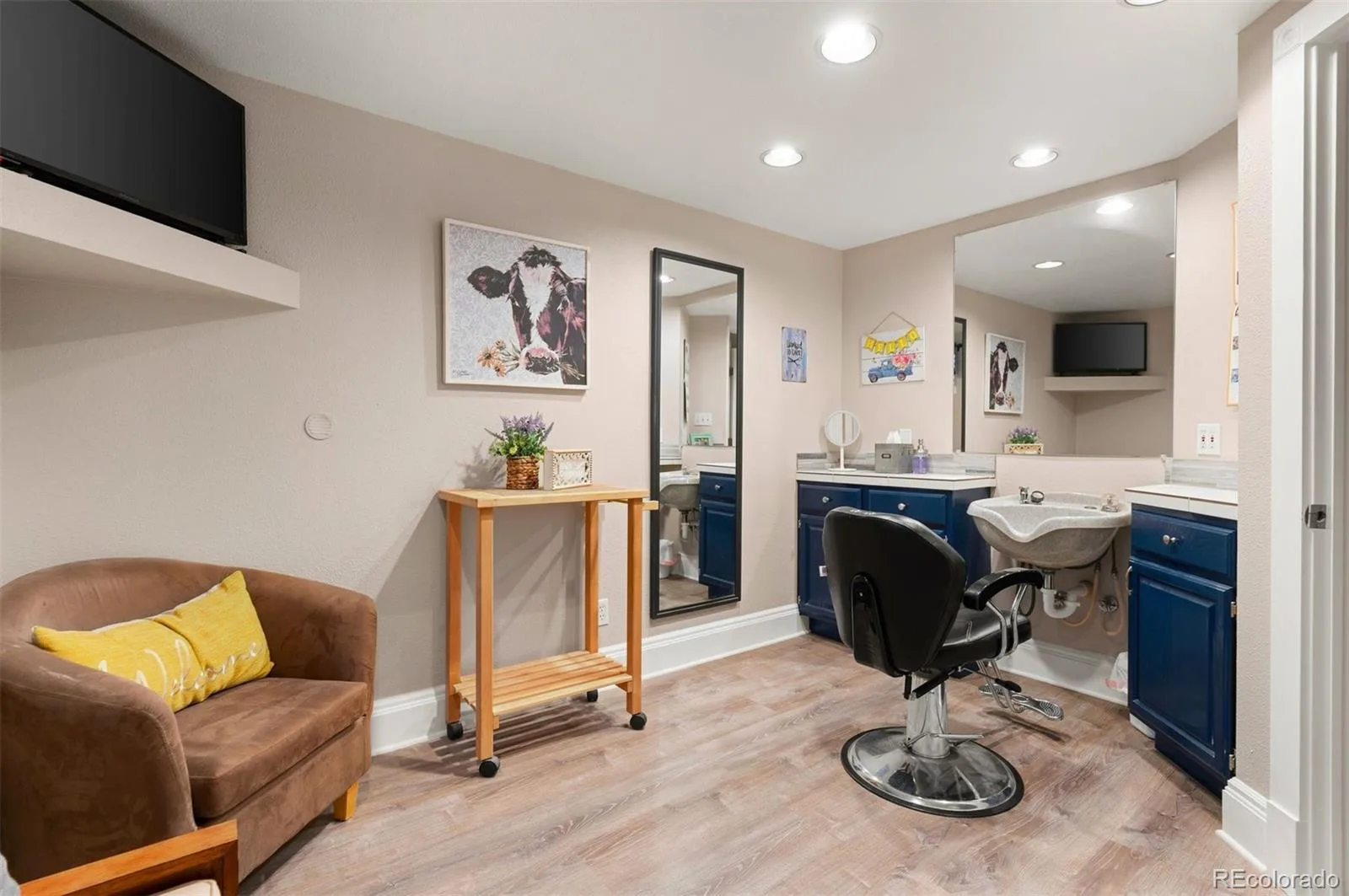 7024 Owens Street Arvada CO 80004 | MLS #REC9918367 08112026025327 1600 34