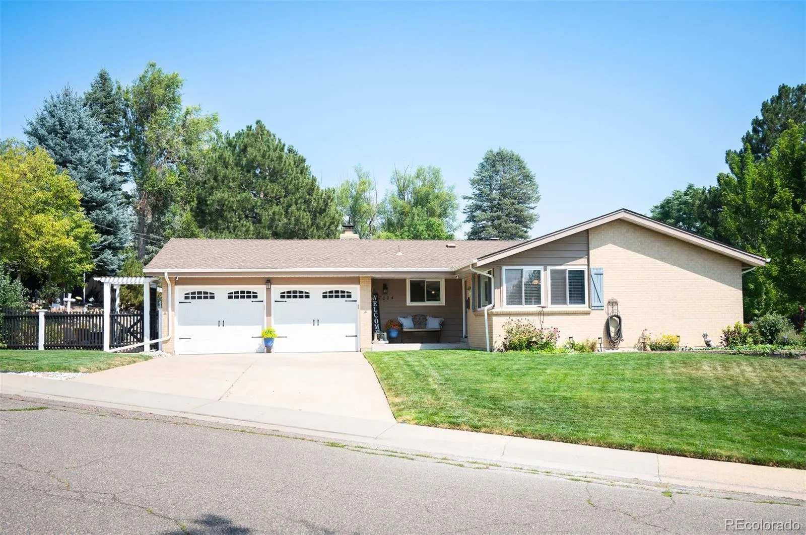 7024 Owens Street Arvada CO 80004 | MLS #REC9918367 08112026025327 1600 5