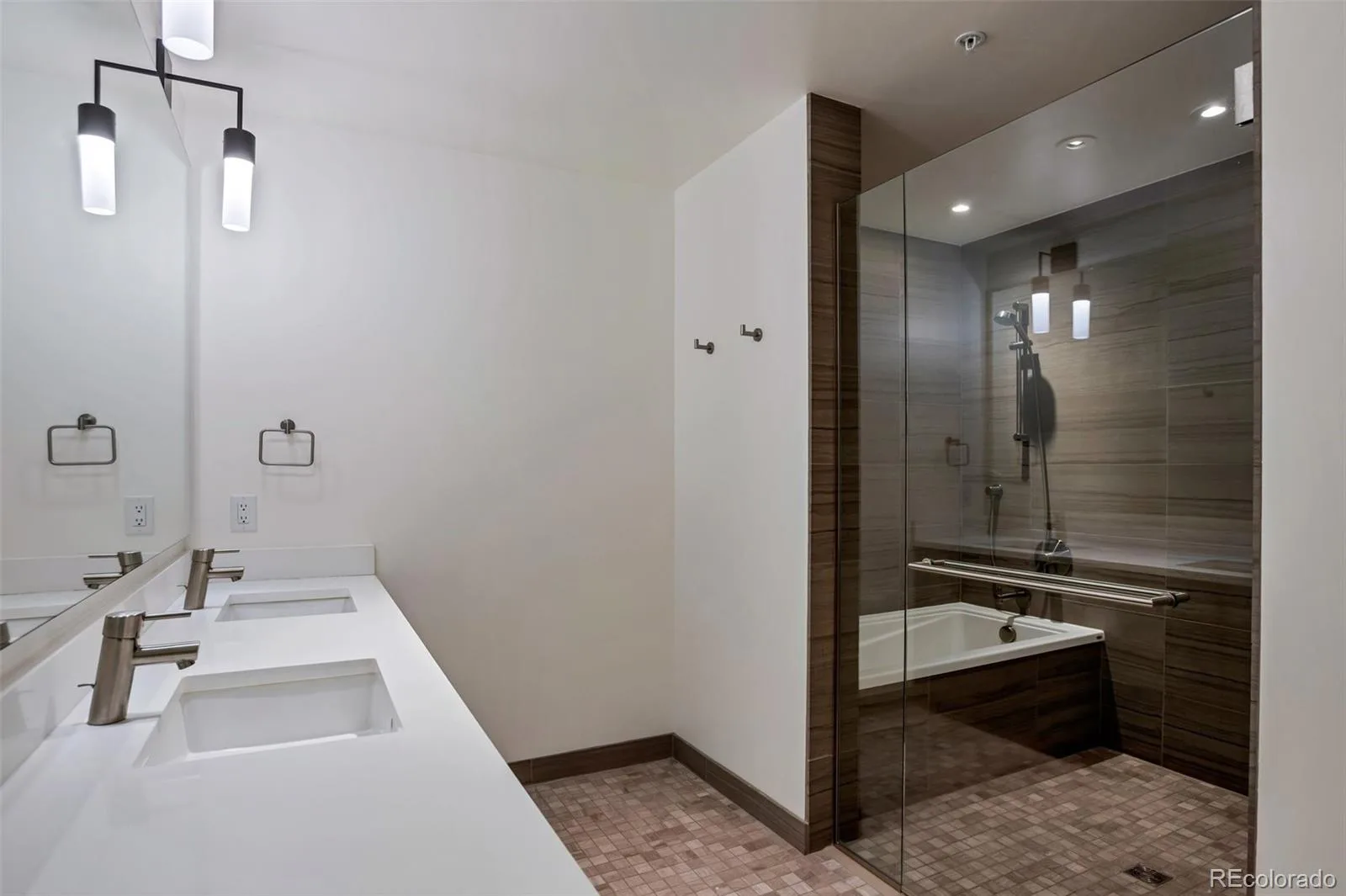 1750 Wewatta Street #1102 Denver CO 80202 MLS #REC9919066 07202026212001 1600 22