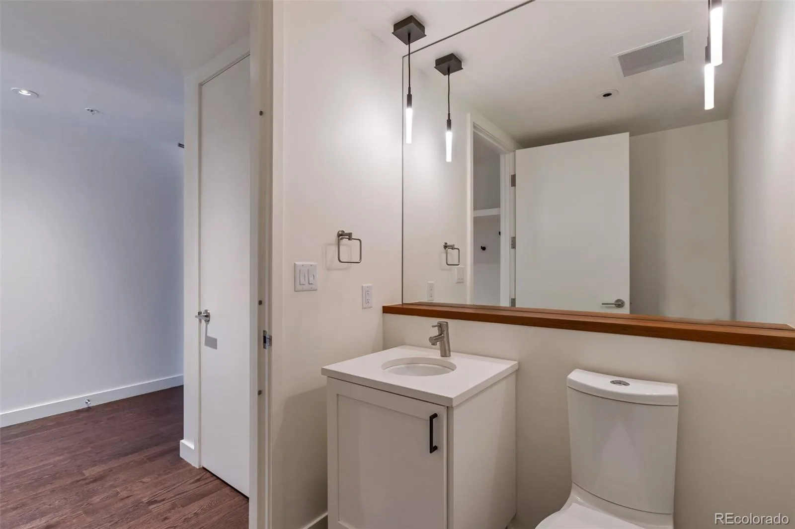 1750 Wewatta Street #1102 Denver CO 80202 MLS #REC9919066 07202026212001 1600 9