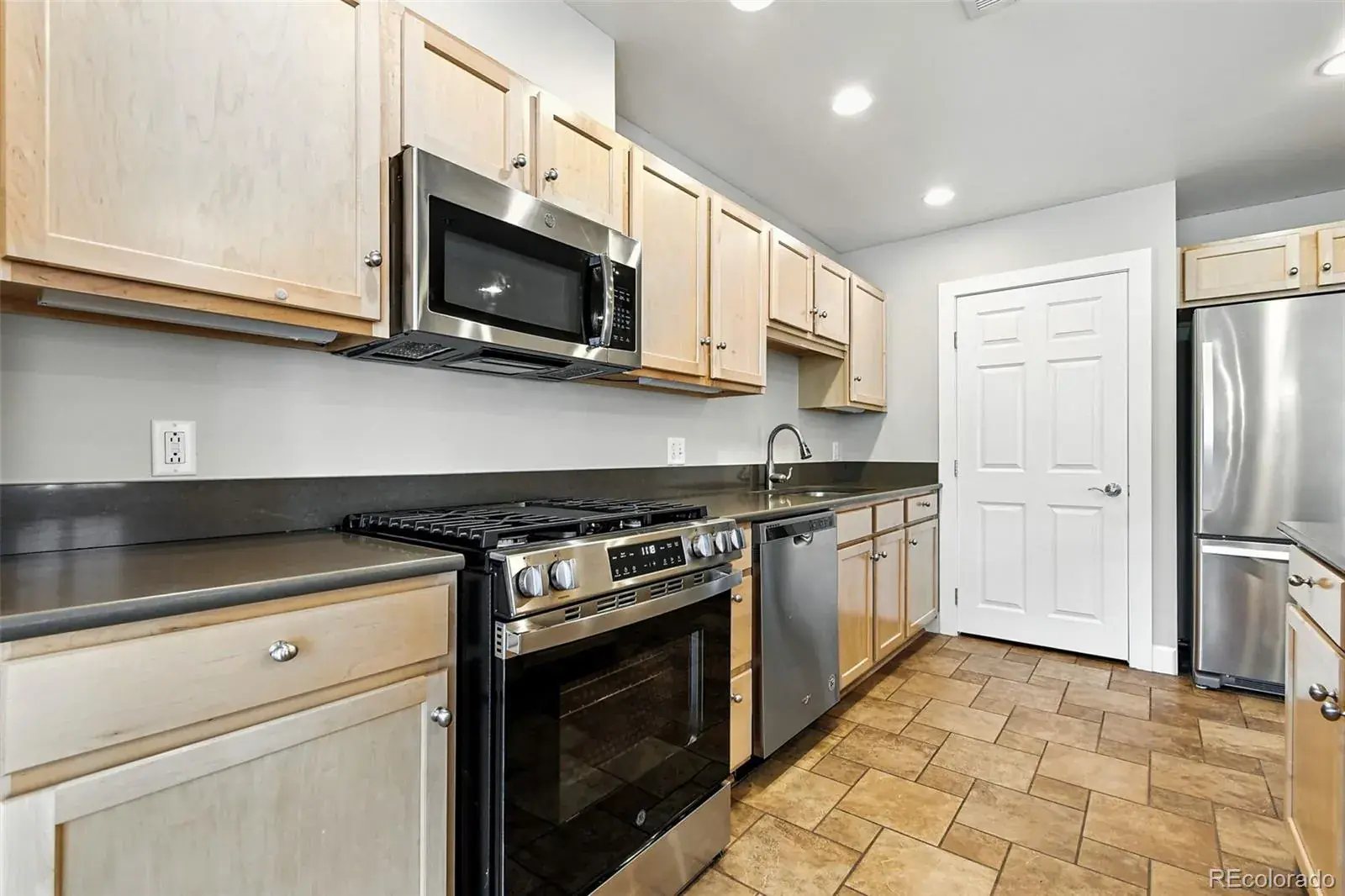 03062026222049 1600 11