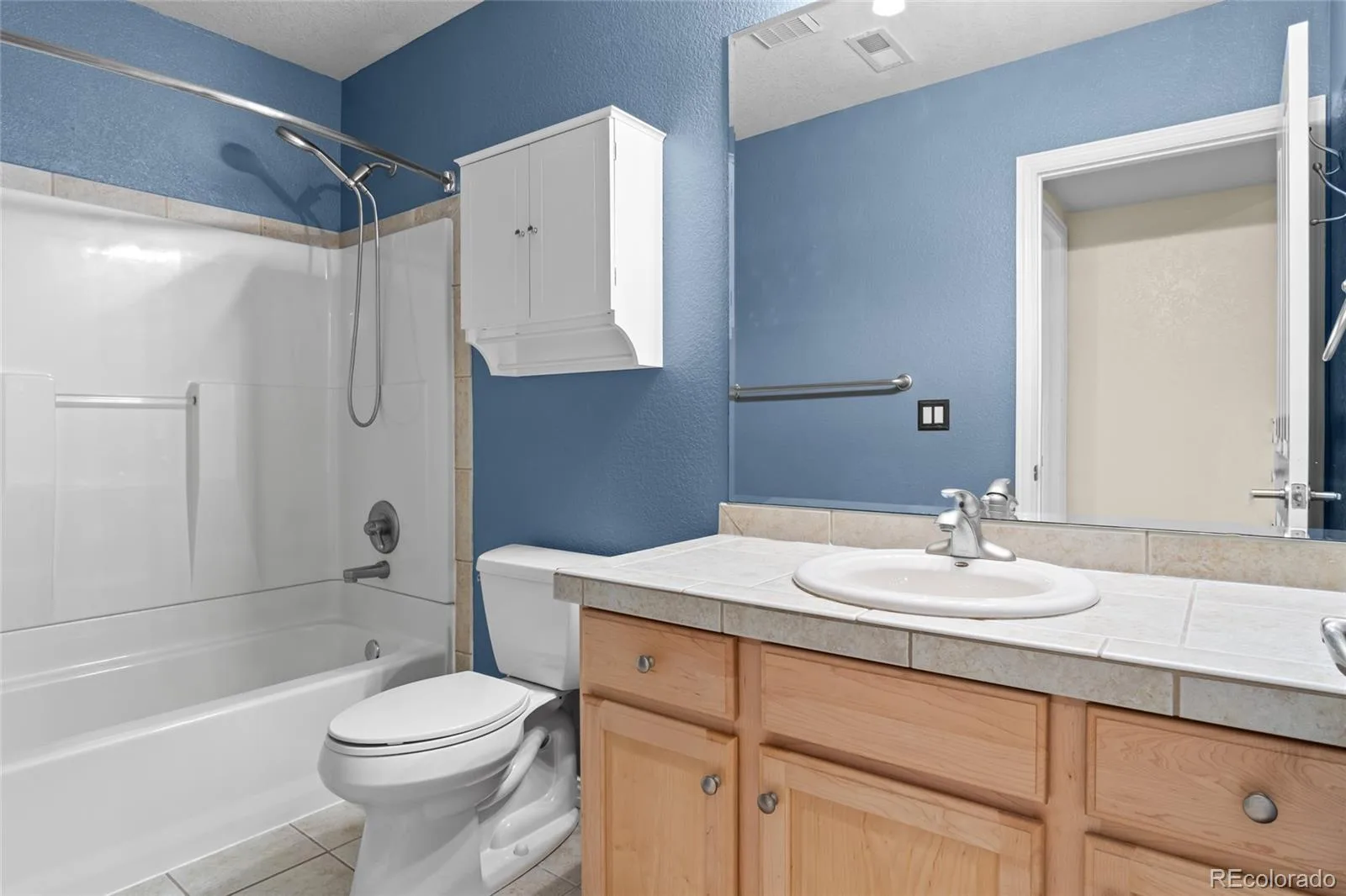 7428 S Catawba Way Aurora CO 80016 | MLS #REC9922462 08062026133736 1600 29