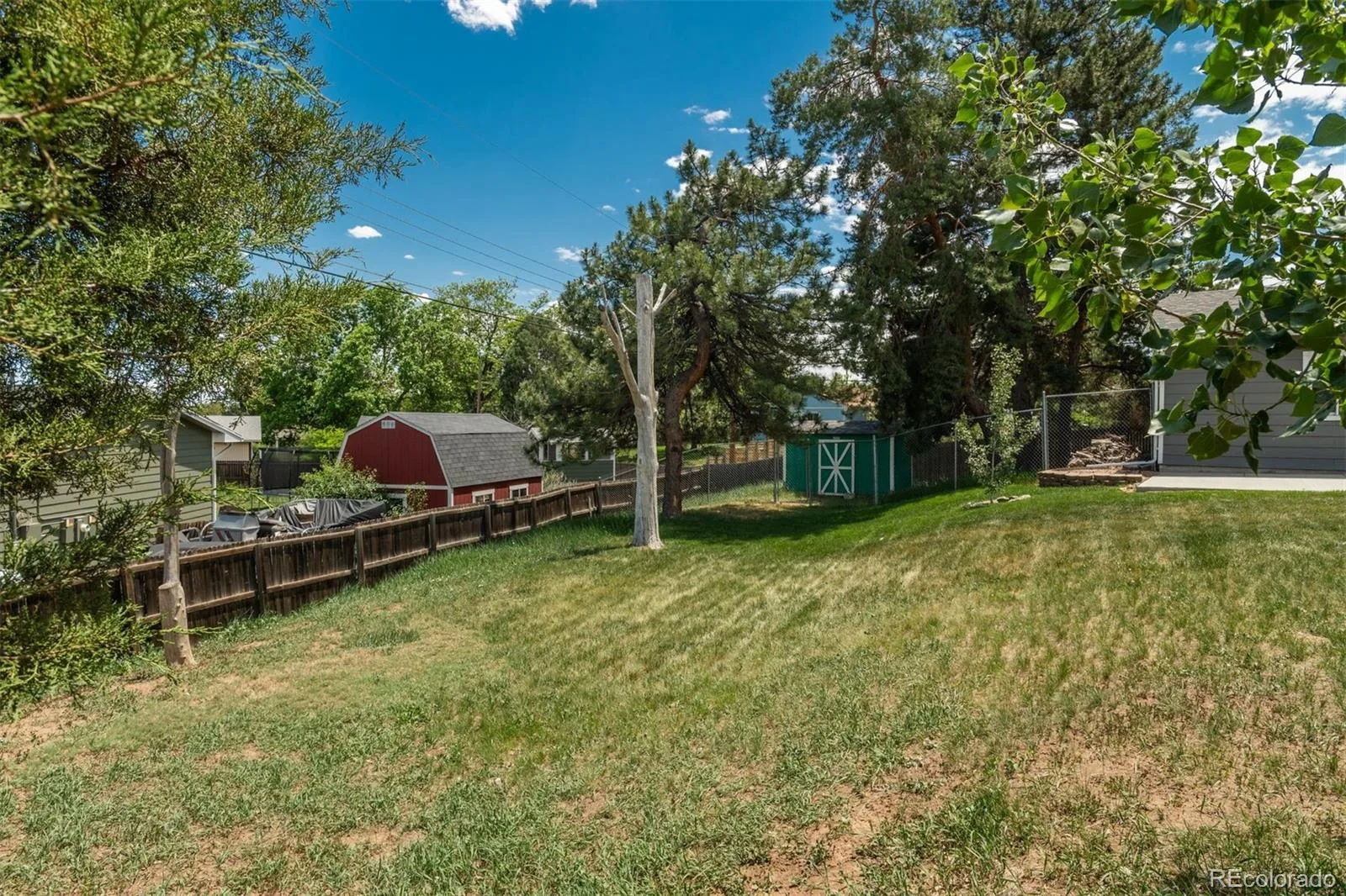 7862 S Vine Street Centennial CO 80122 MLS #REC9922923 06092026200655 1600 33
