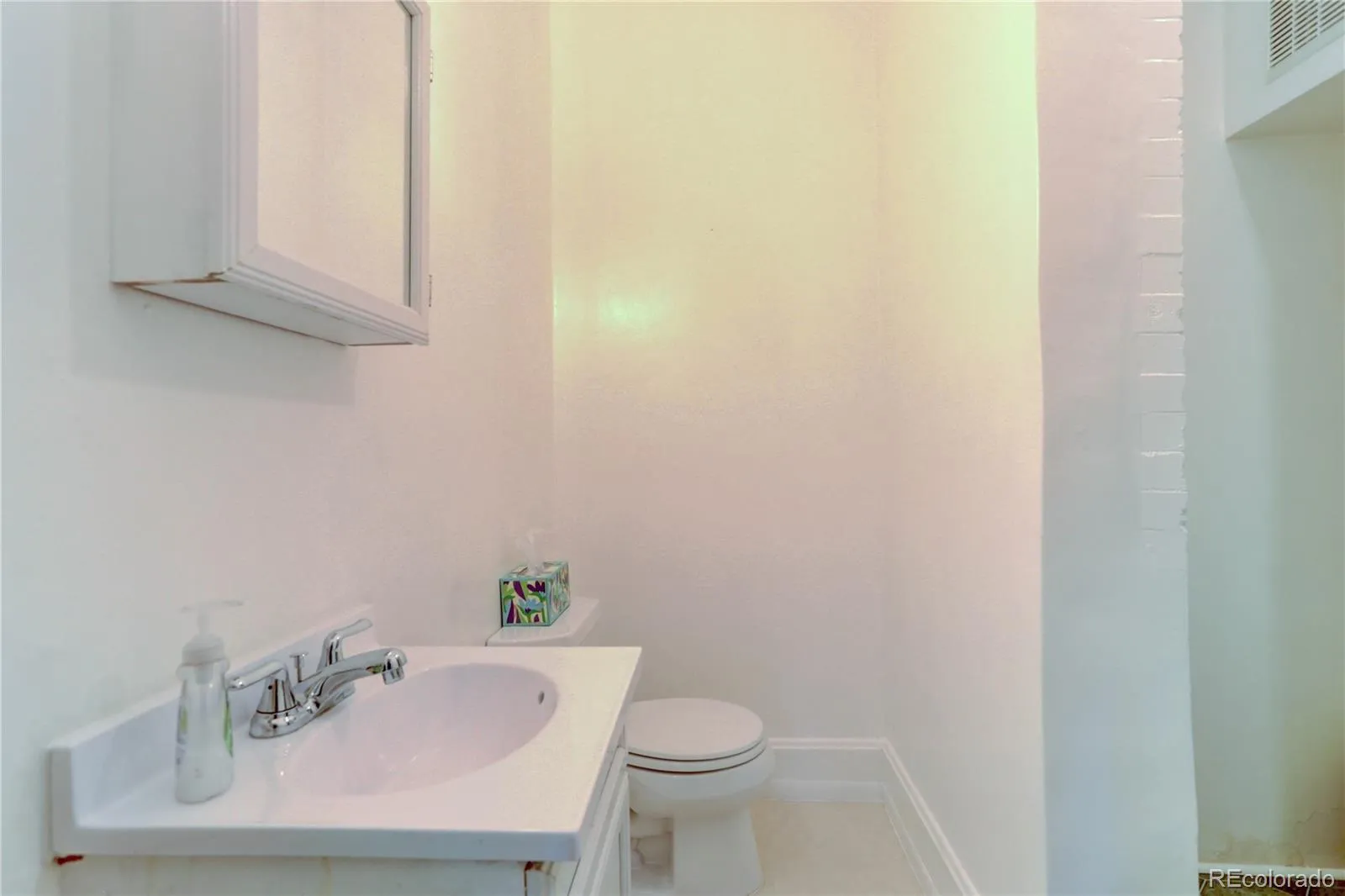 2437 W Caithness Place Denver CO 80211 MLS #REC9923233 05222026020913 1600 17