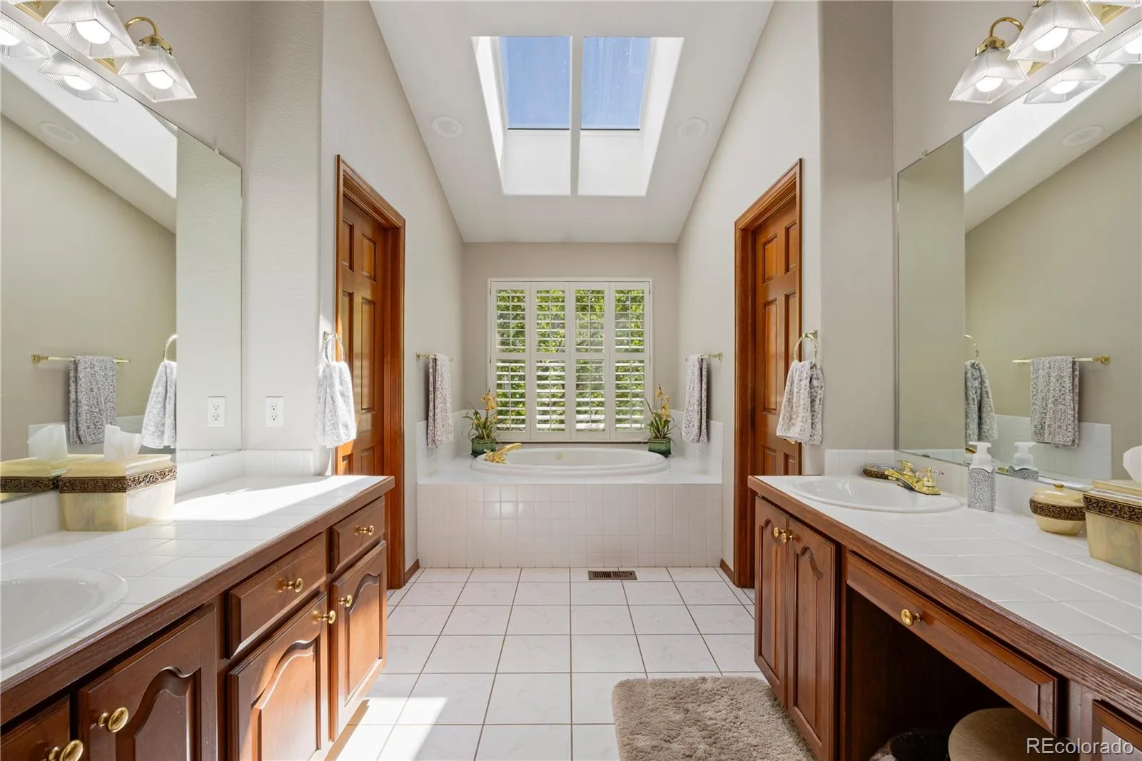 10032 Astoria Court Lone Tree CO 80124 | MLS #REC9925222 08102026142050 1600 28