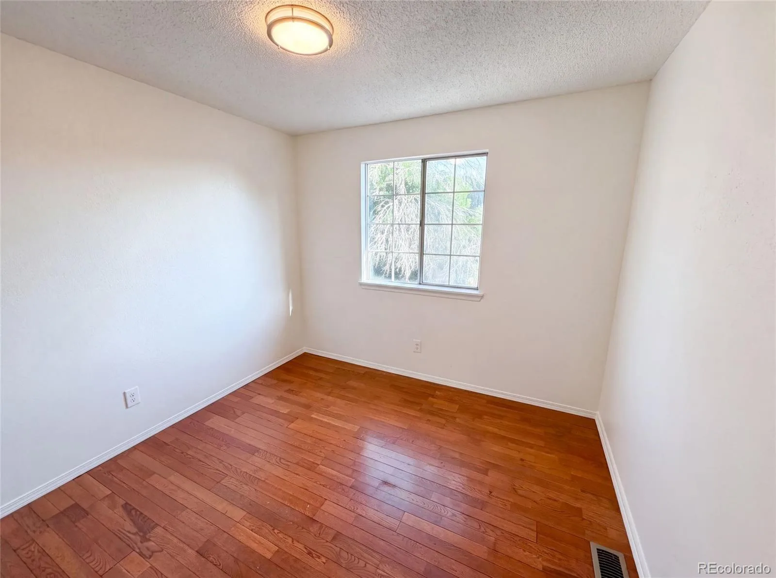 14561 E 46th Avenue Denver CO 80239 | MLS #REC9925532 07062026201448 1600 12