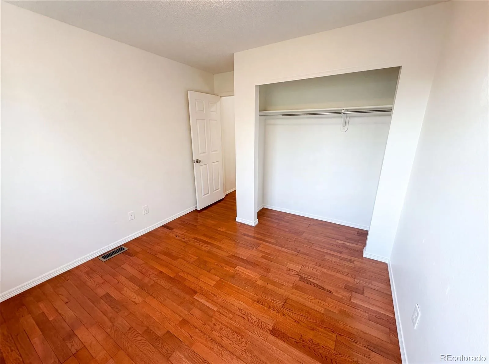 14561 E 46th Avenue Denver CO 80239 | MLS #REC9925532 07062026201448 1600 13