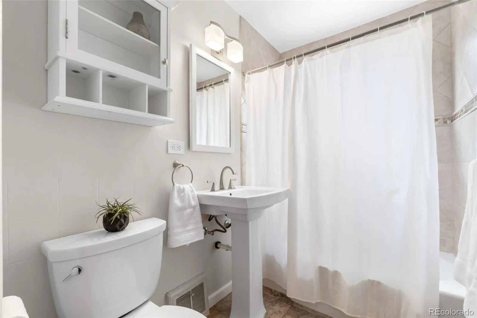 1337 Jersey Street Denver CO 80220 MLS #REC9927443 05152026201815 1600 18