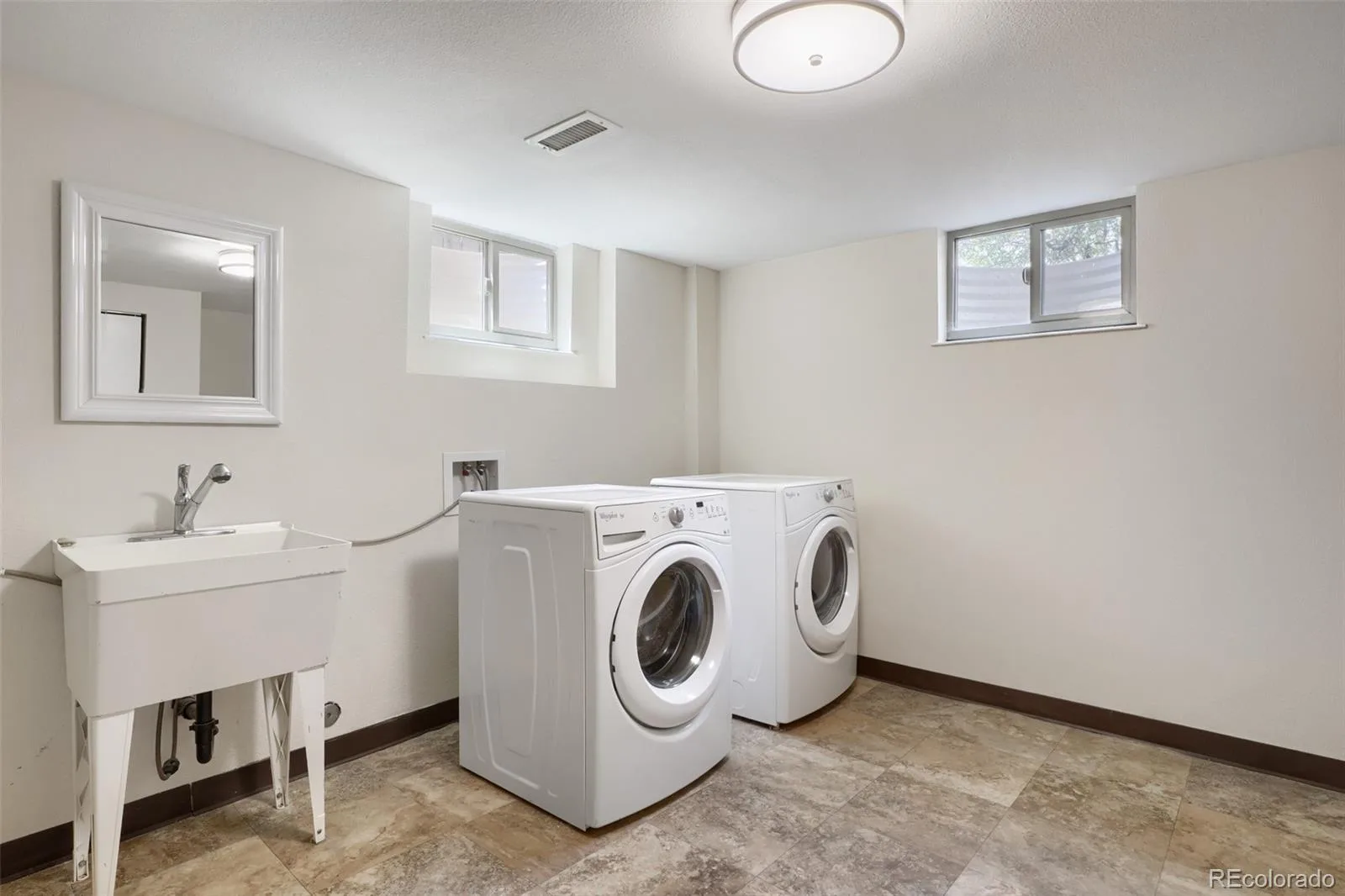 3641 Forest Denver CO 80207 | MLS #REC9927823 08232026024548 1600 15
