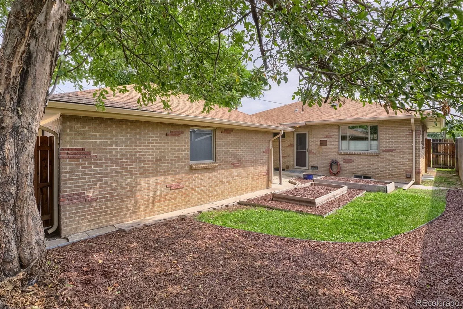 3641 Forest Denver CO 80207 | MLS #REC9927823 08232026024548 1600 18