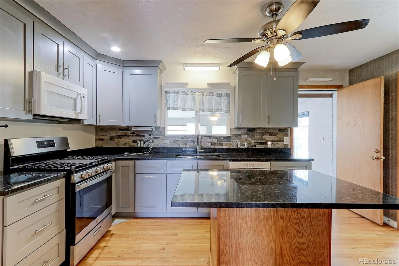 7240 E 72nd Place Commerce City CO 80022 | MLS #REC9928871 08132026143519 1600 2