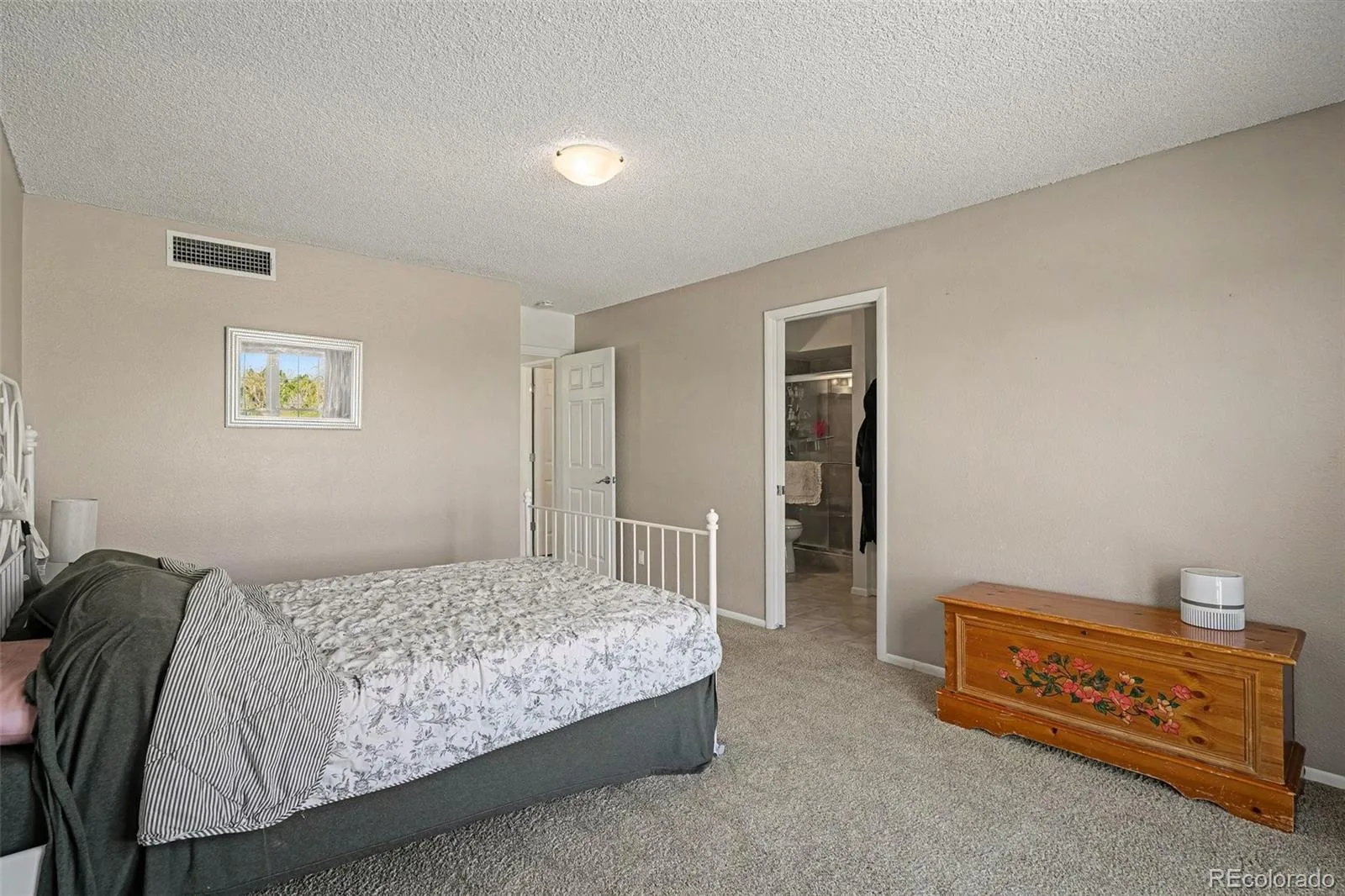 3825 S Monaco Parkway #212 Denver CO 80237 MLS #REC9929661 07152026222422 1600 23